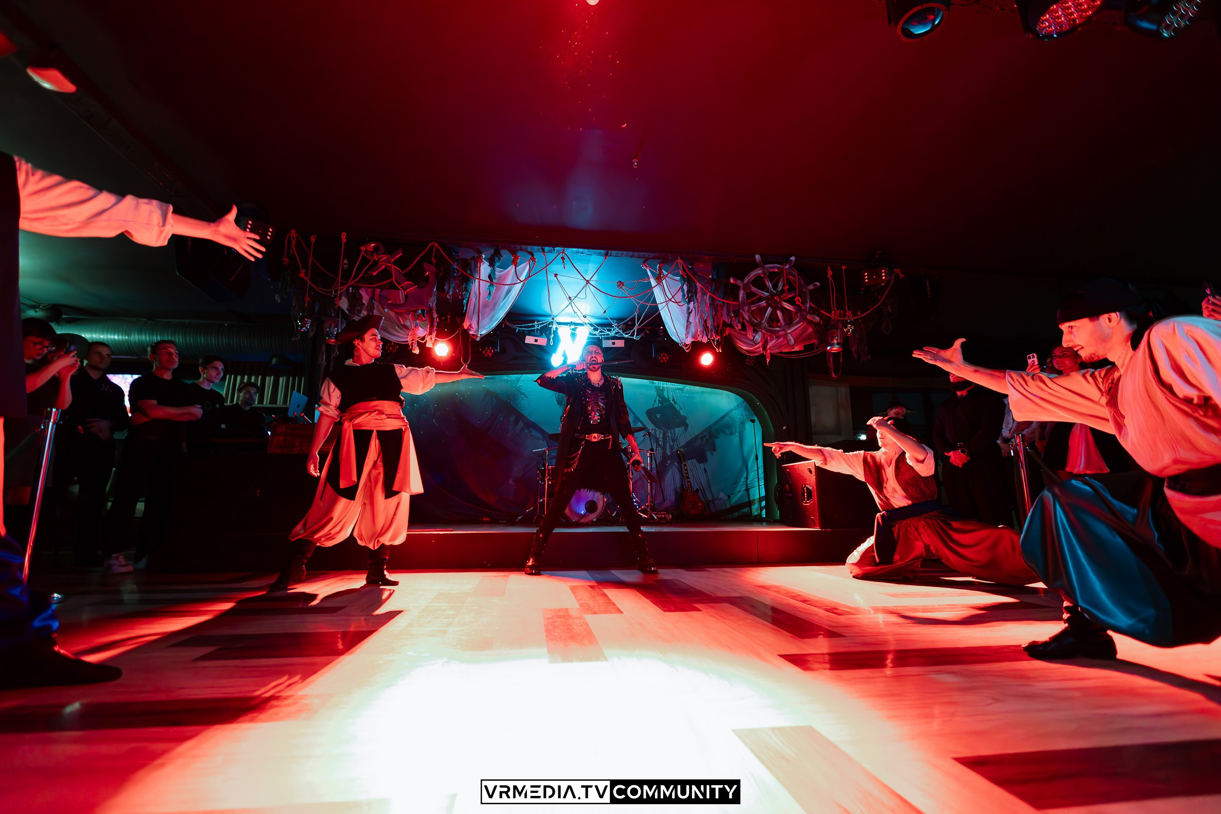 Ресторан «Мюнхен»: Часть команды — часть корабля