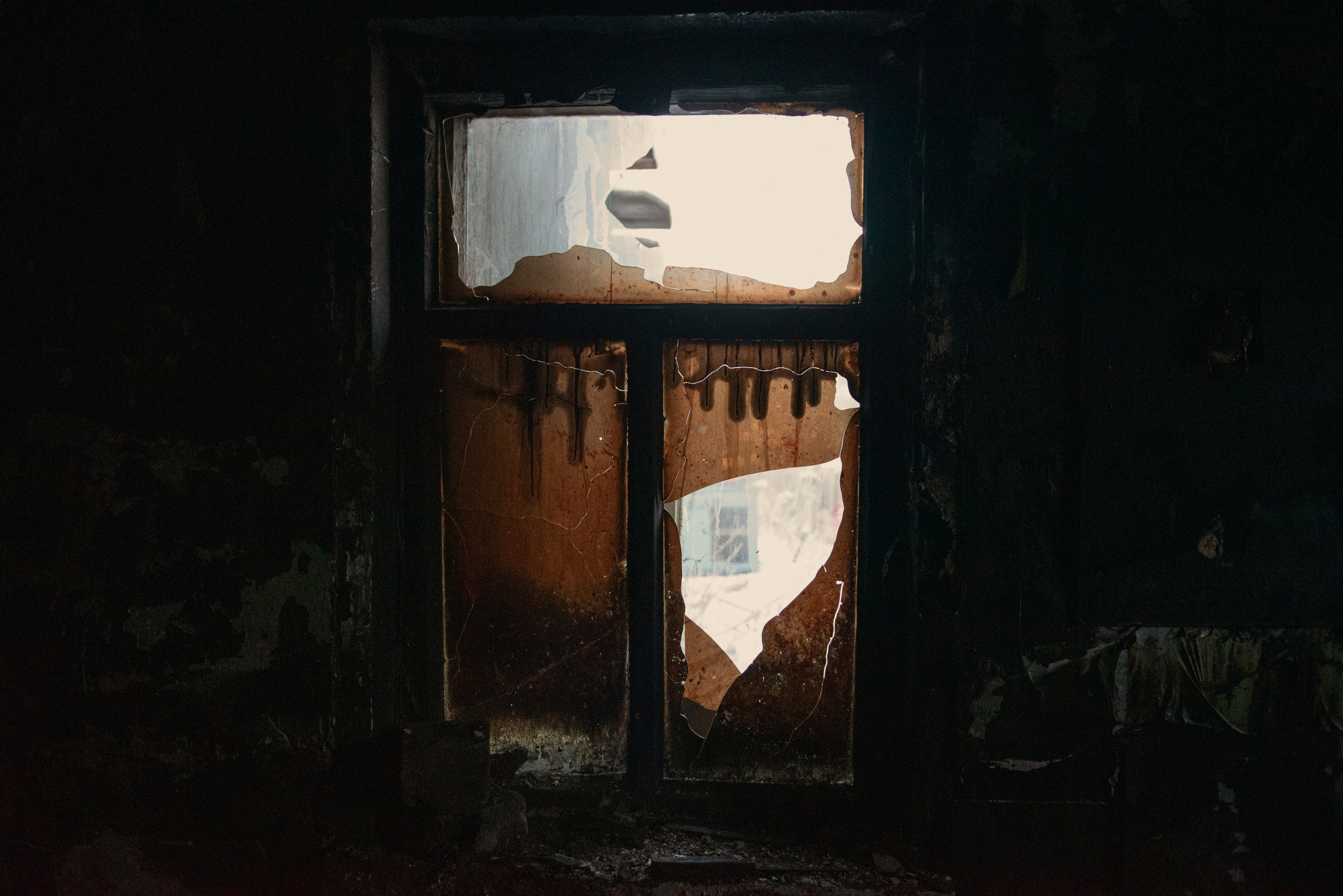 Пожар оставил без дома семью с 9 детьми. Репортажный фотограф Анна Диденко