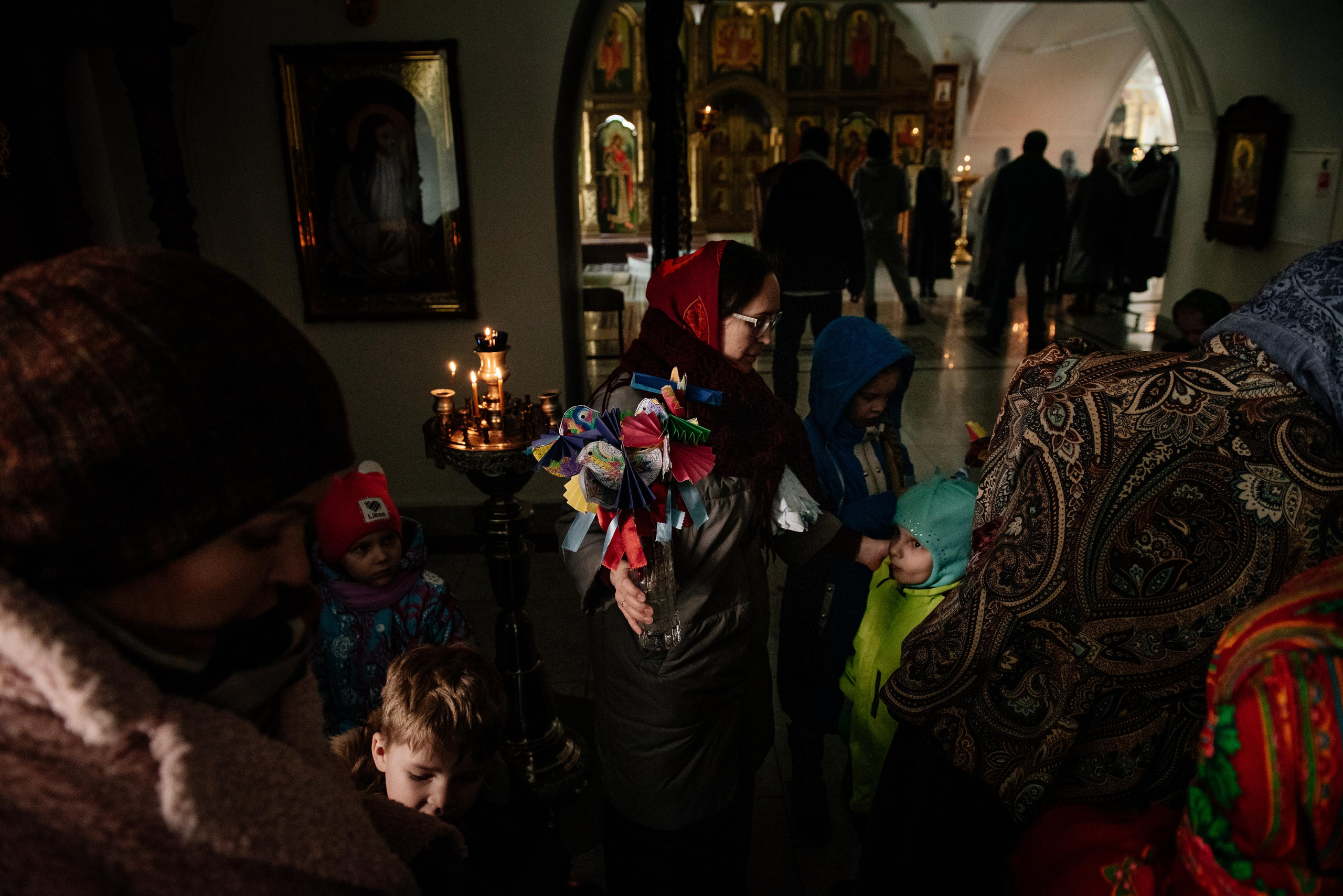 Православное богослужение, церковь,  Харлампиевский храм Иркутска, православная фотосъемка богослужений, православный фотограф в Иркутске Анна Диденко