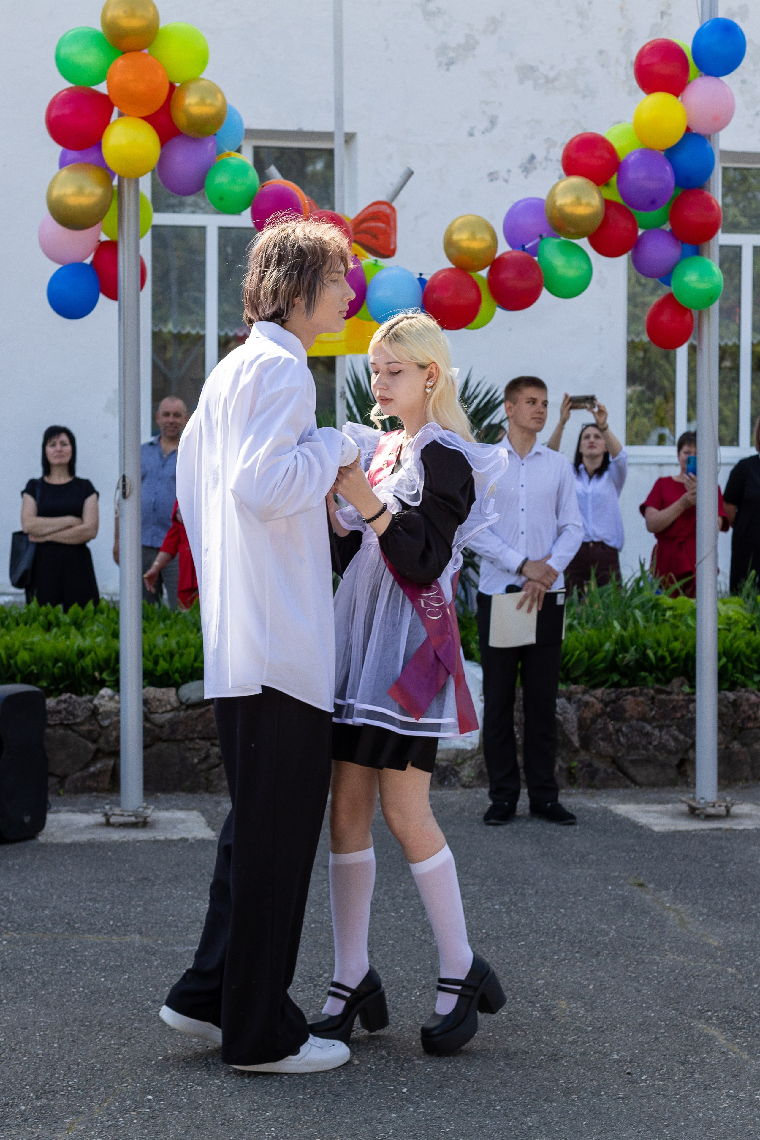 Последний звонок. Выпускные альбомы Майкоп, Краснодар Елена Золотарева