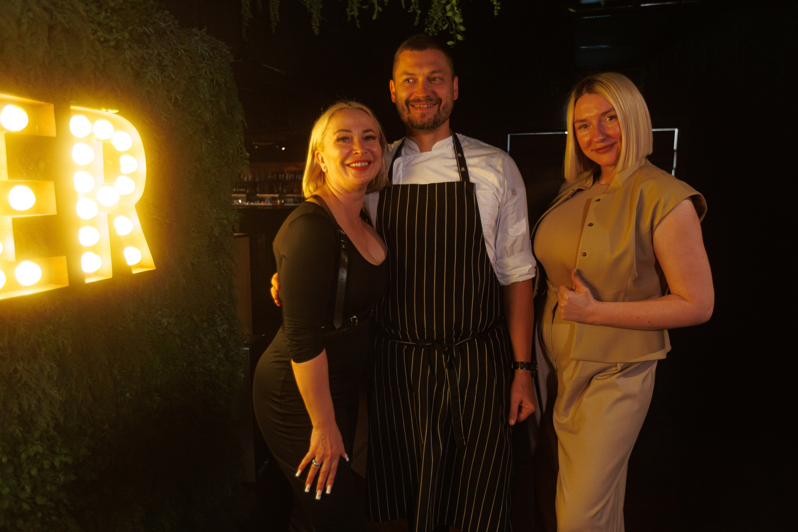 Фотографии с Гастроужина Честер Челябинск 5 ЛЕТ.5 ШЕФОВ