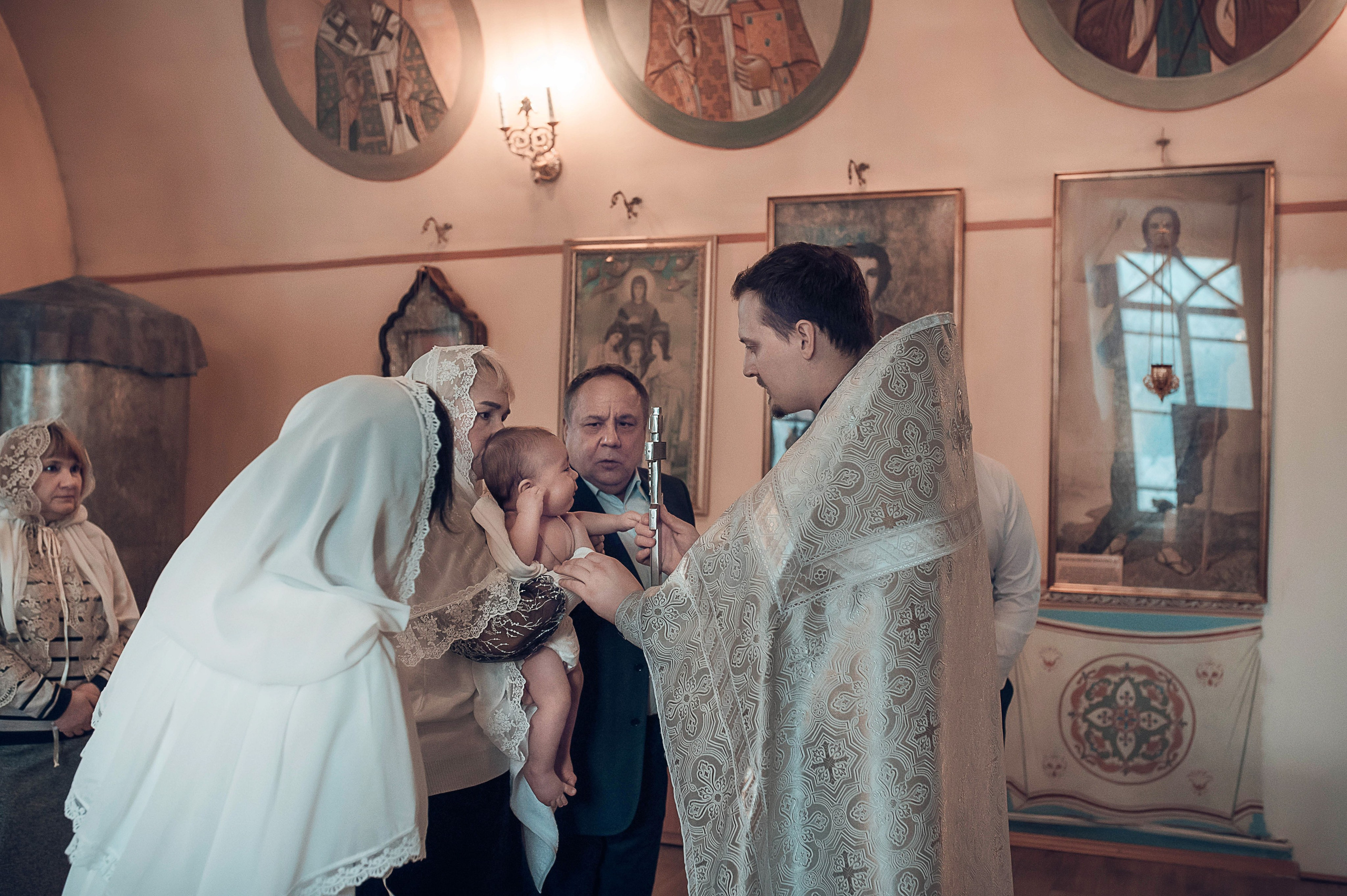 Съемка крещения в Красноярске. Фотографы крещения/венчания  Красноярск Татьяна и Вячеслав Переваловы