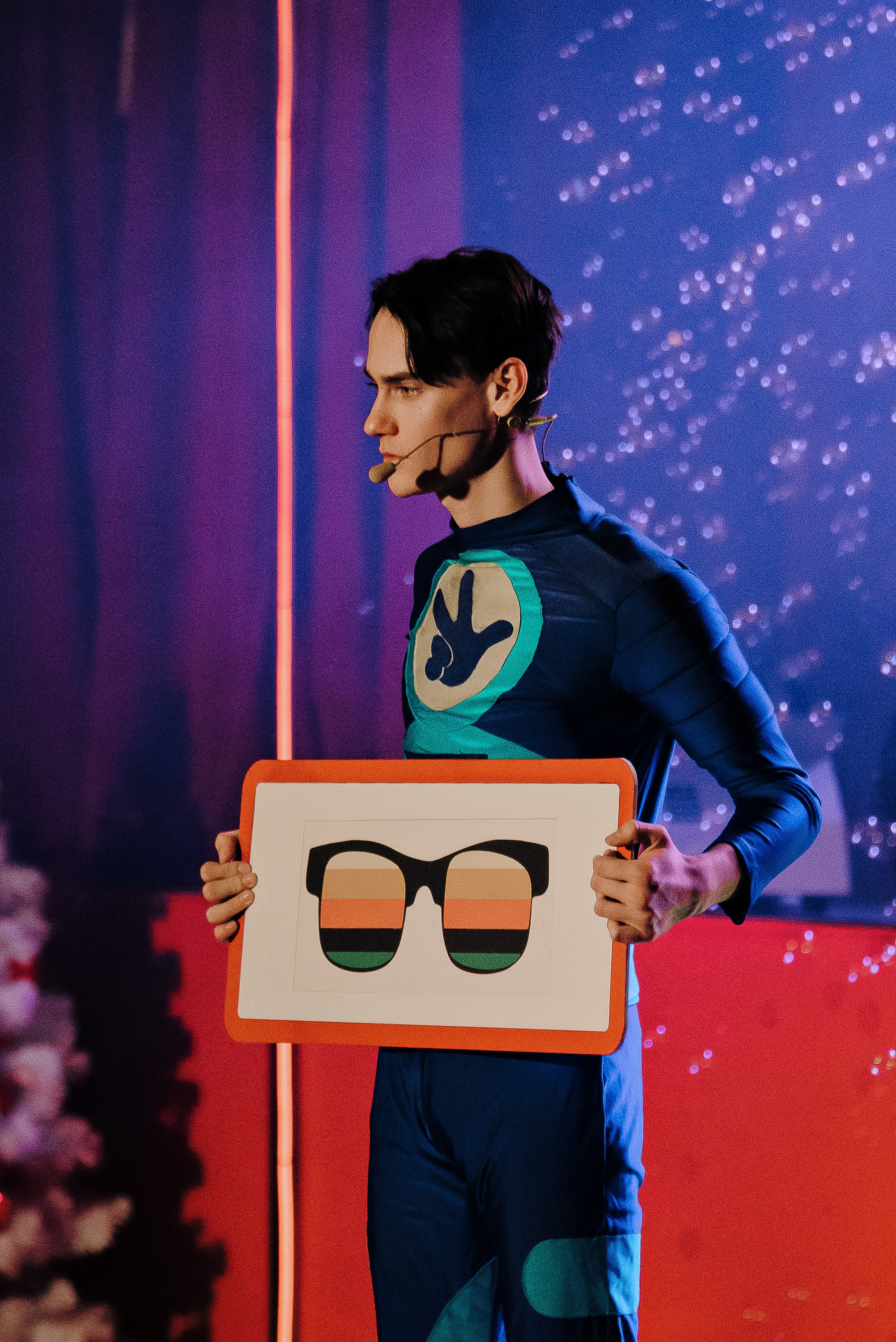 СПЕКТАКЛЬ «ВОЛШЕБНЫЕ ОЧКИ» ОПТИК-ЦЕНТР. Репортажный фотограф Зуев Роман г. Челябинск