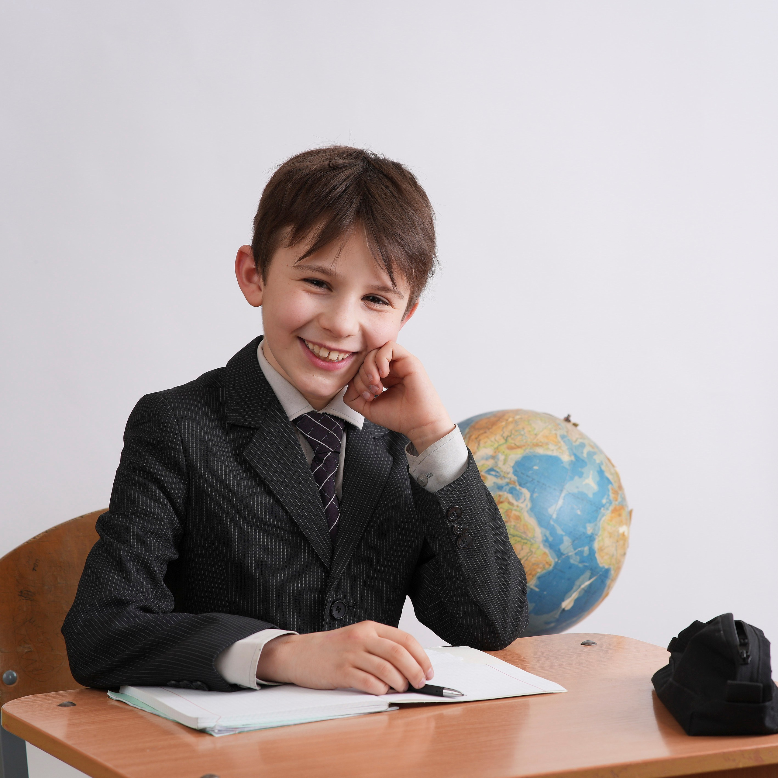 ФОТОСЕССИЯ В ШКОЛЕ (в классе). Школьная фотография в Санкт-Петербурге, выпускные альбомы, фотосессии