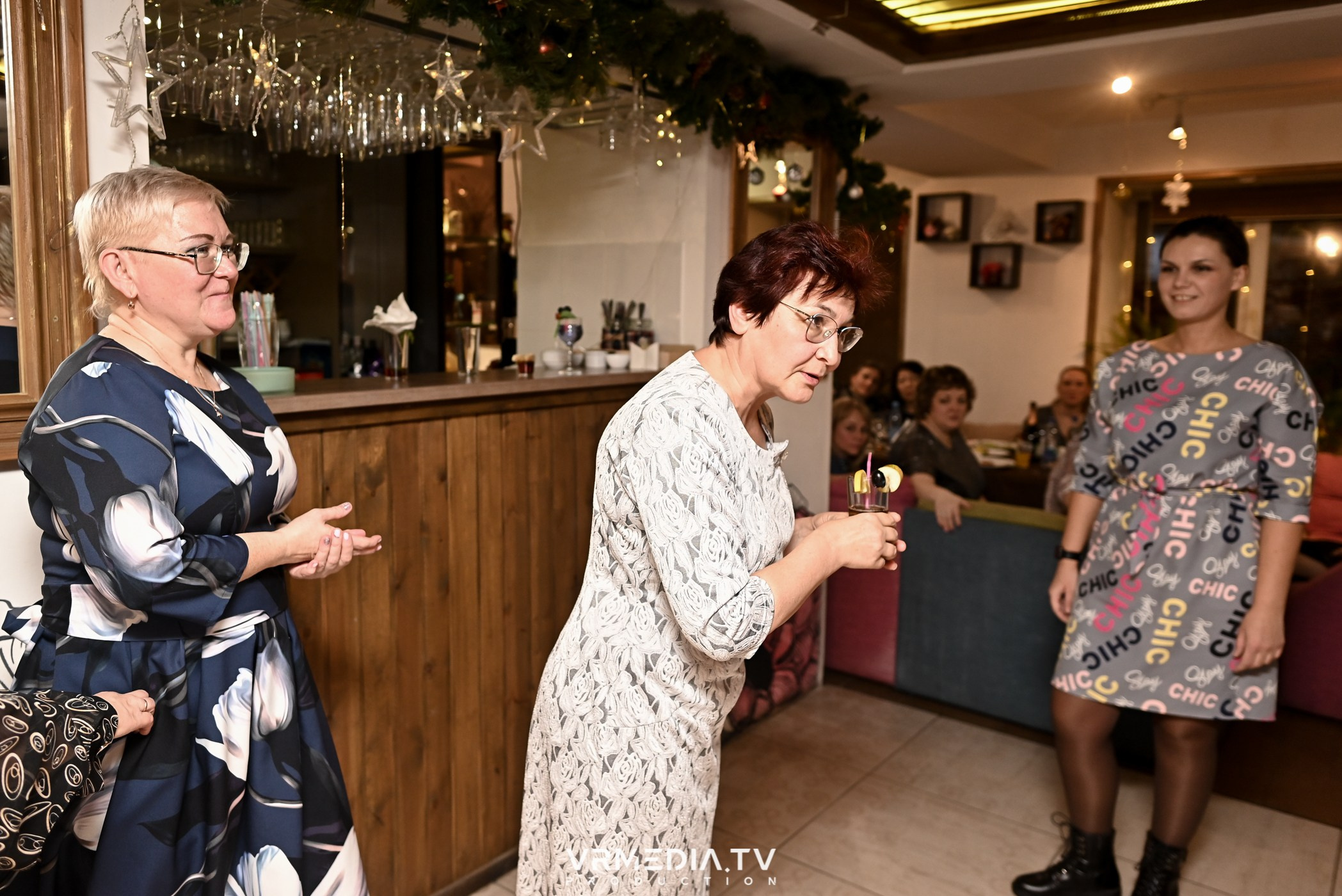 Новогодний вечер в кафе «кАмпот»