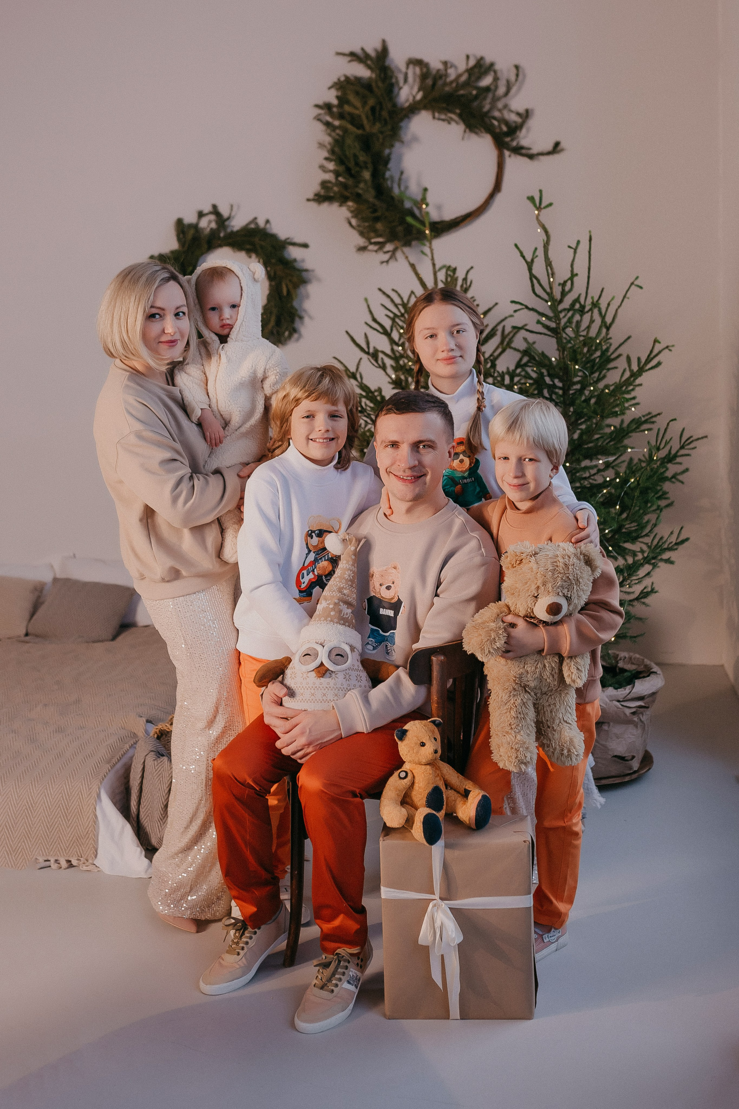 Женя и Лёша +4 Новогодняя. Семейный фотограф в Сургуте