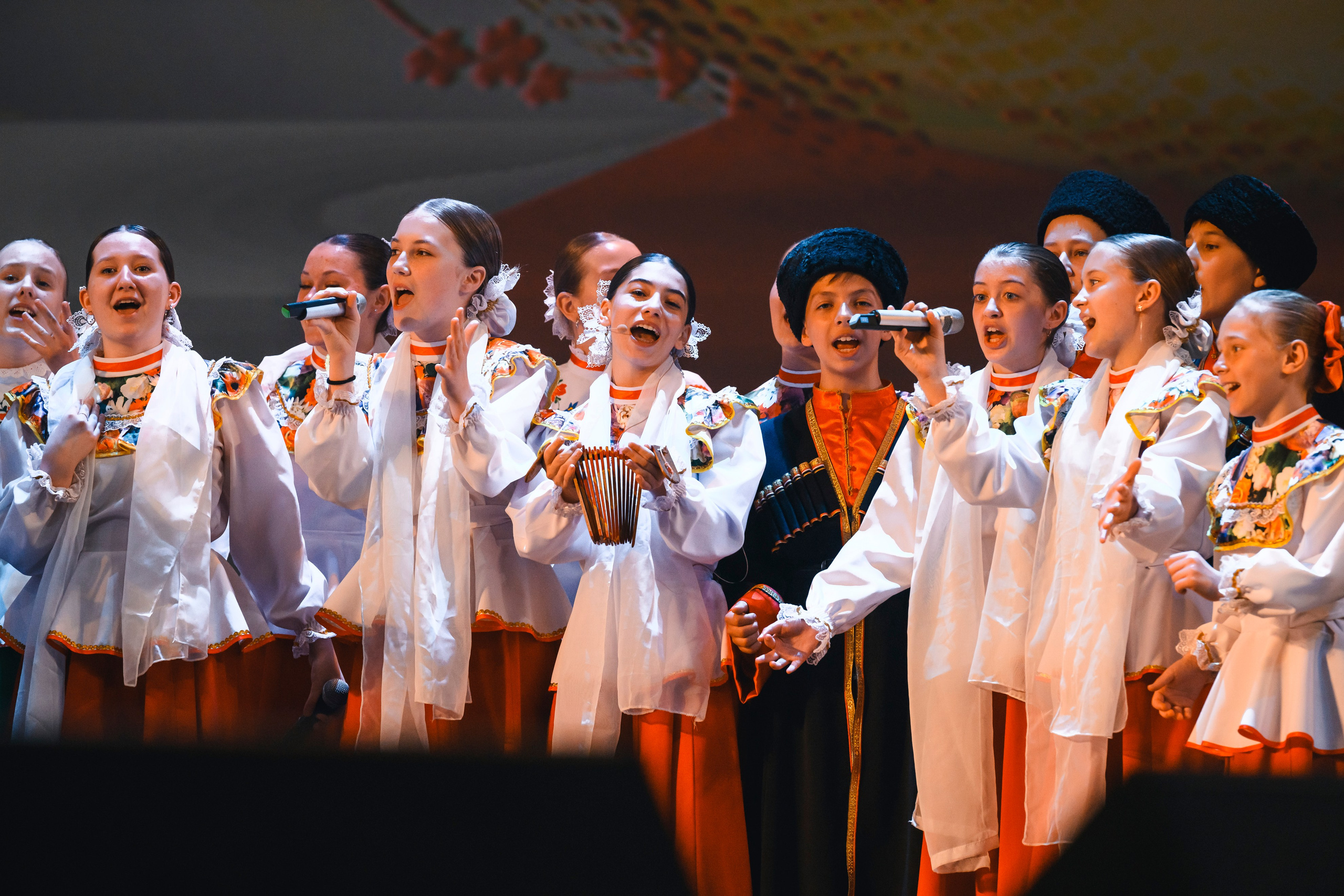 23 апреля, часть 1, БКЗ Октябрьский, г. Санкт-Петербург. Золотое яблочко