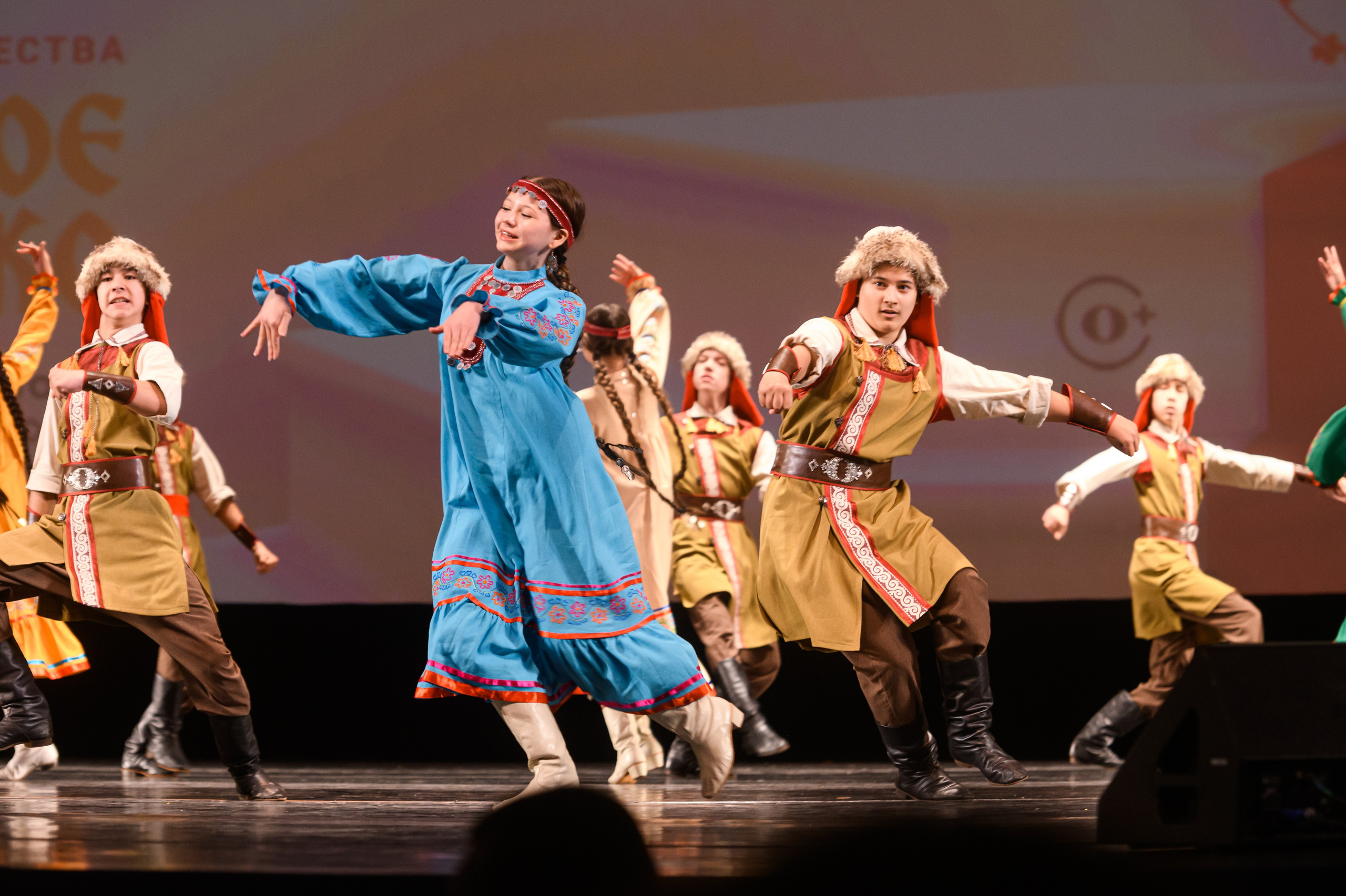 23 апреля, часть 1, БКЗ Октябрьский, г. Санкт-Петербург. Золотое яблочко