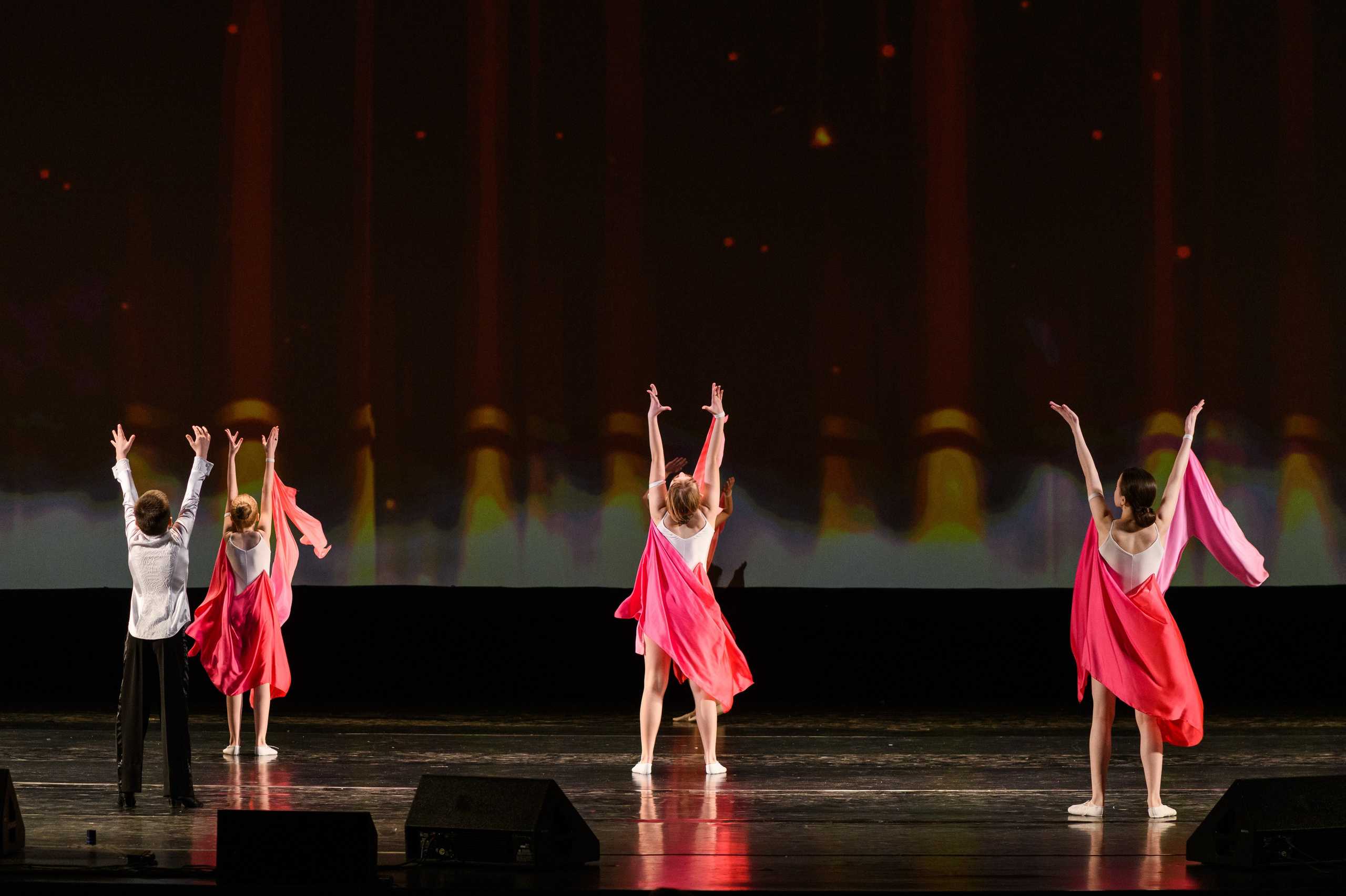 23 апреля, часть 2, БКЗ Октябрьский, г. Санкт-Петербург. Золотое яблочко