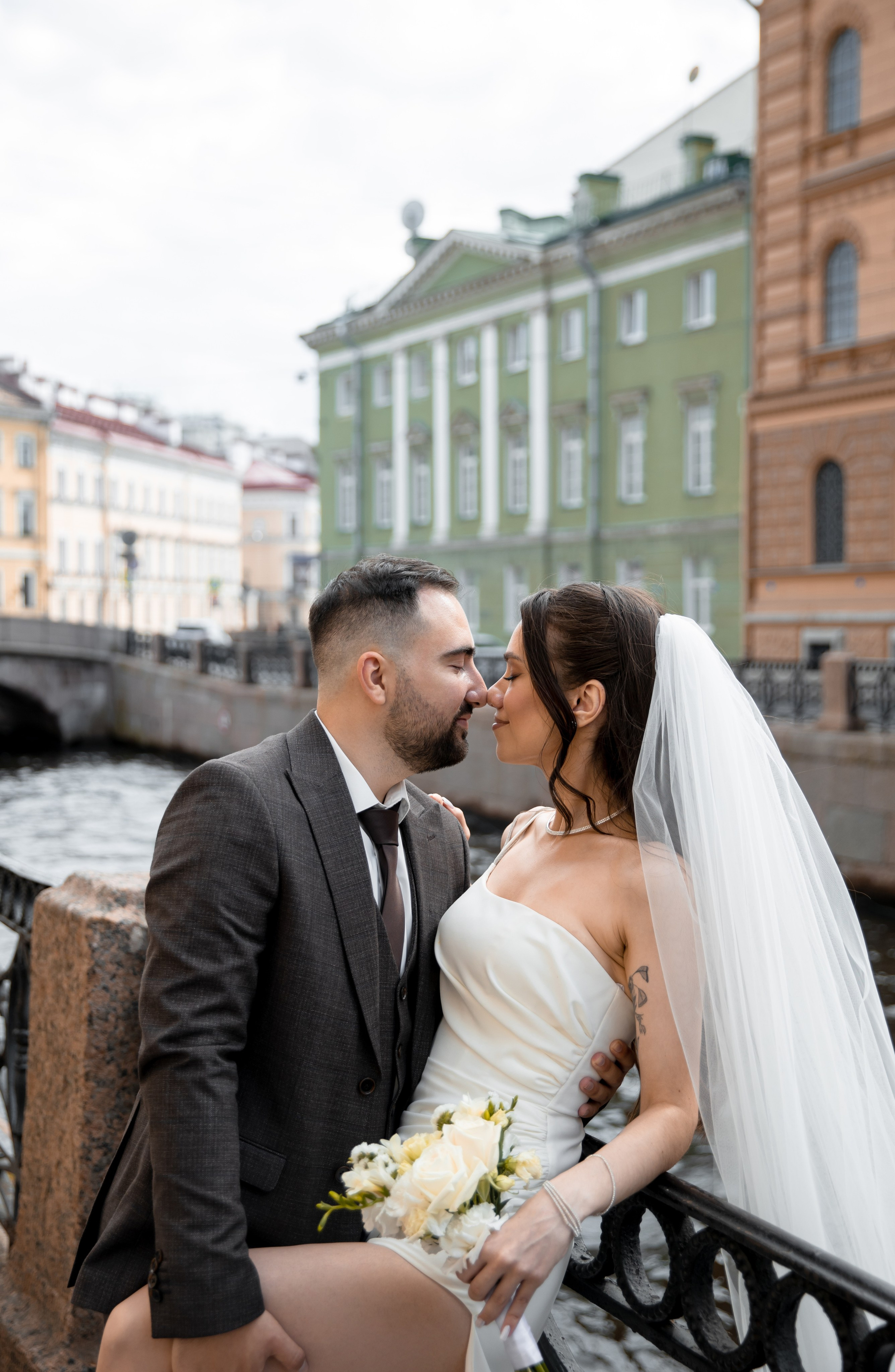 Анна и Александр / Прогулка + ЗАГС. Свадебный и семейный фотограф в Москве Диана Левченко
