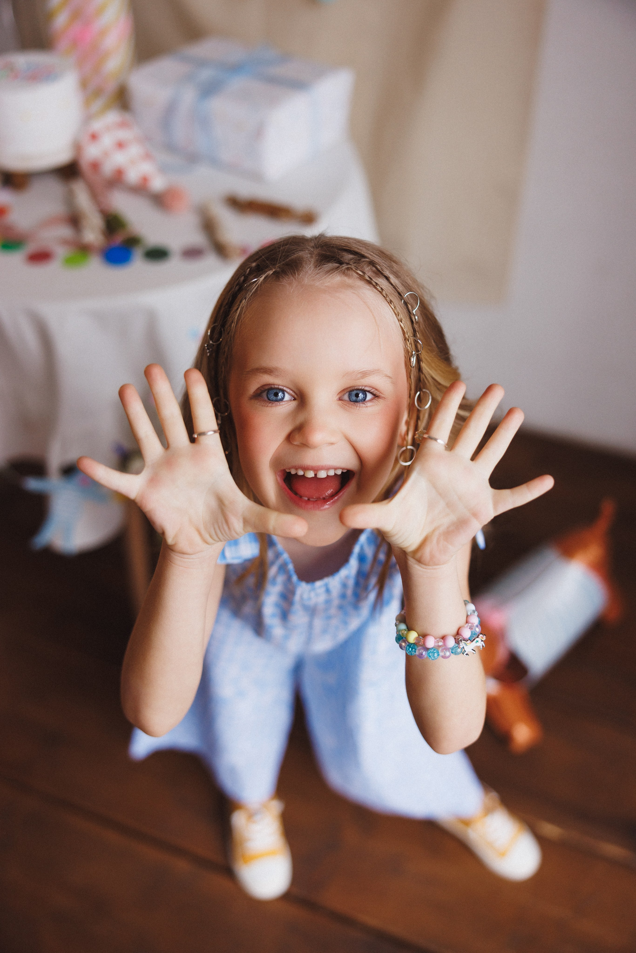 Яркая, весёлая фотосессия к Дню рождения. Фотостудия «Mestone», город Краснодар. Семейный и детский фотограф в Краснодаре Анна Трашкова