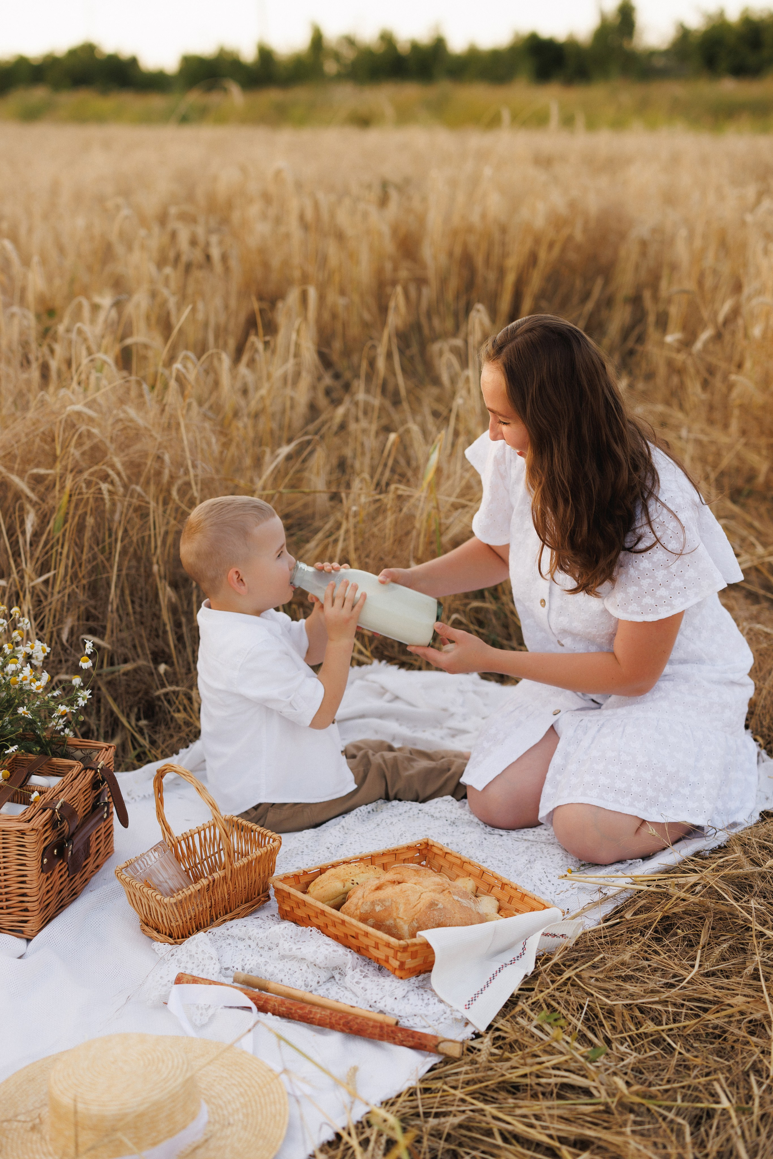 Пшеничное поле, семьи. Семейный и детский фотограф в Краснодаре Анна Трашкова