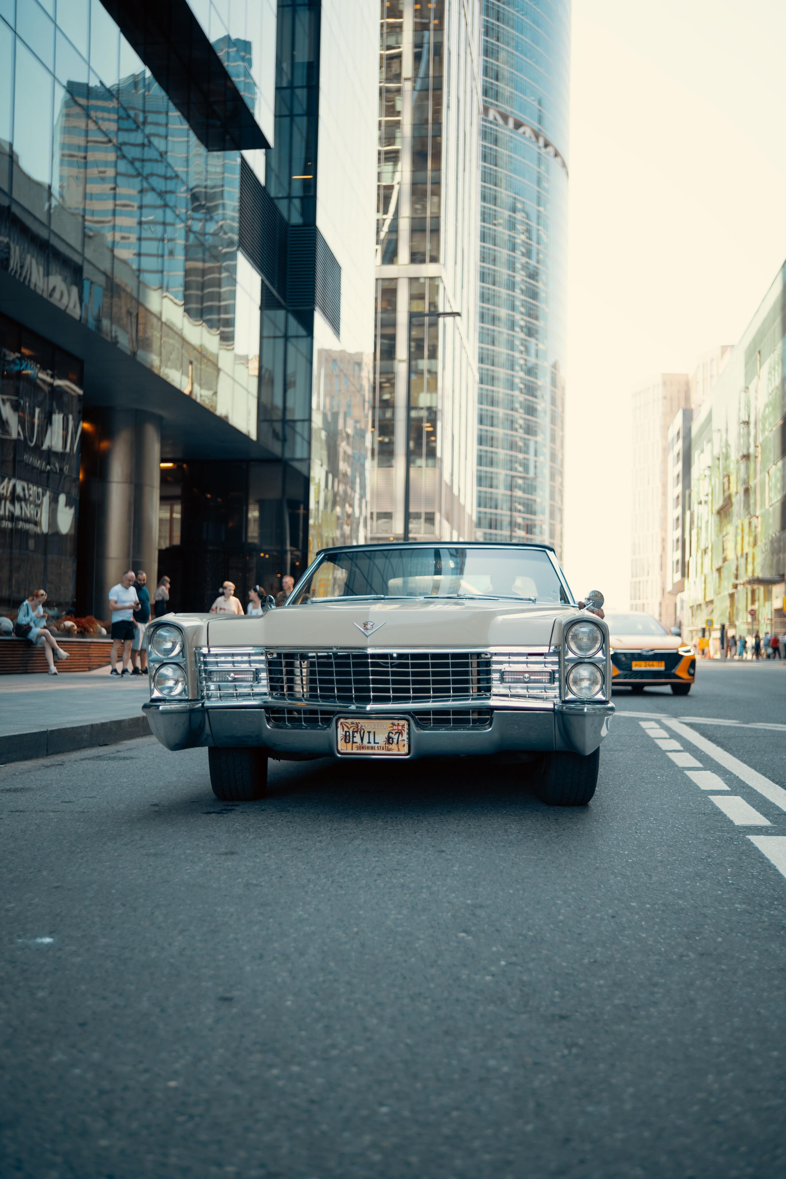 Retro Cadillac. Felixtones