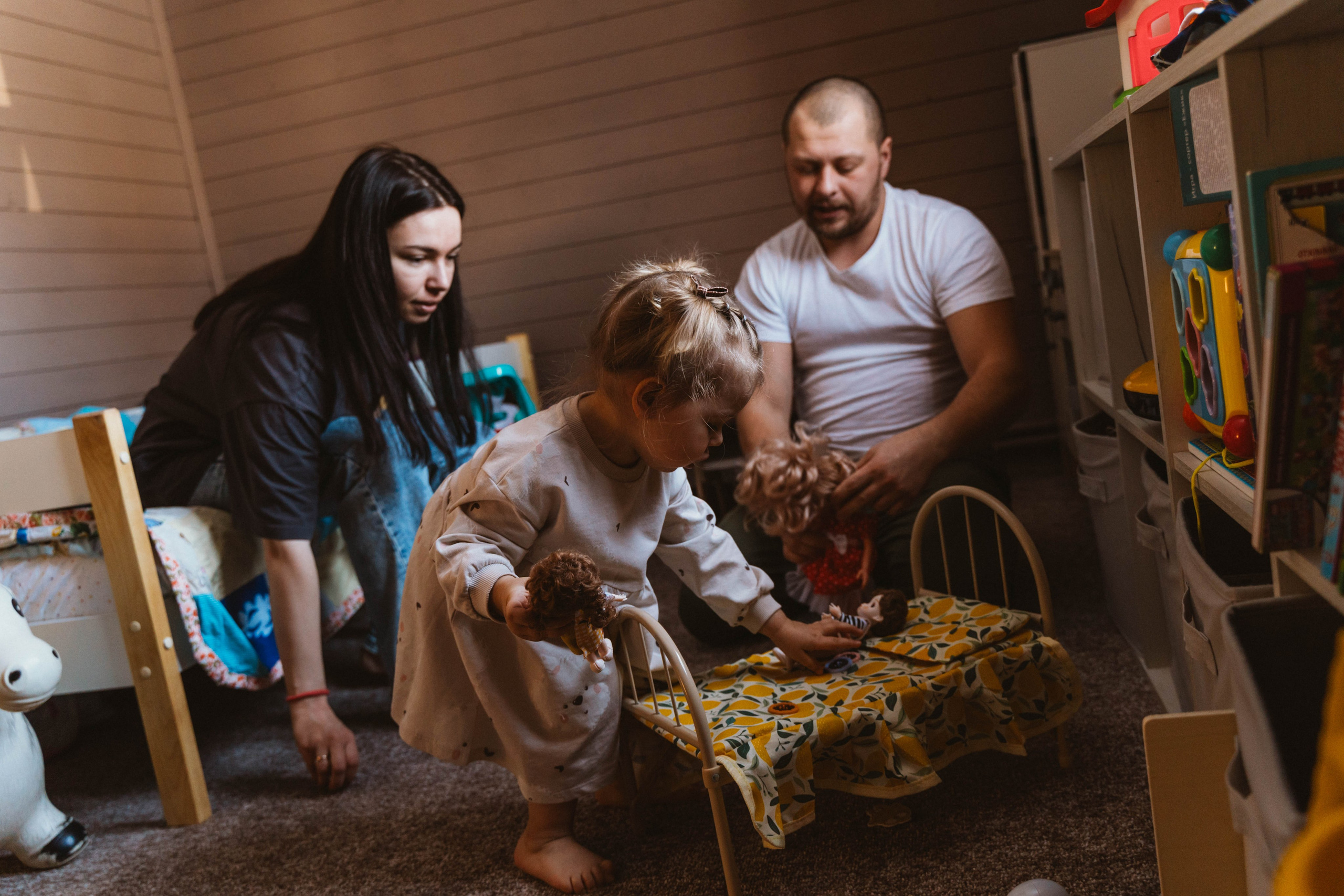 Артем Настя и Манюнька. Семейный фотограф в Москве Алёна Шестунова