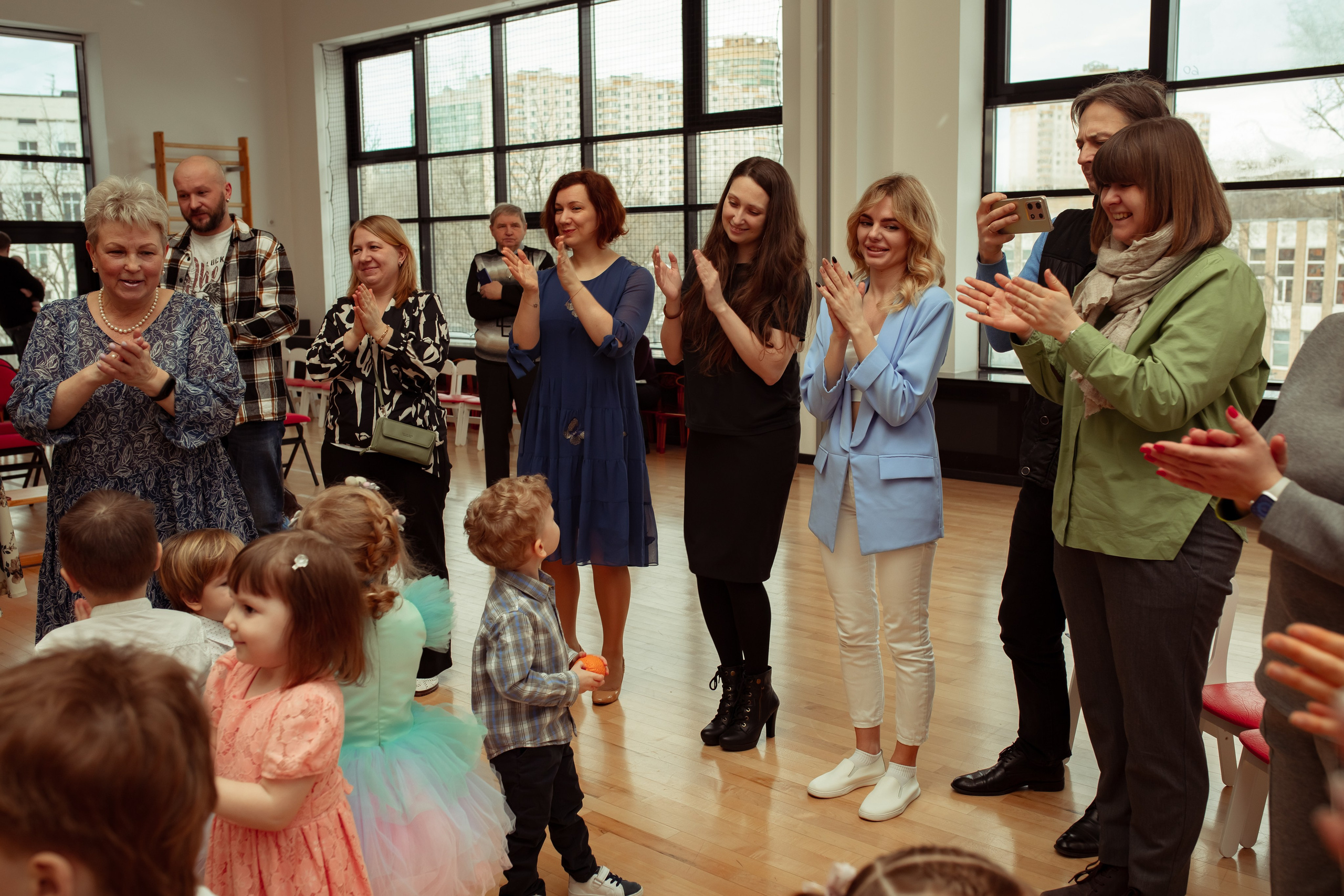 Праздник весны в детском саду. Семейный и детский фотограф в Москве Дорогова Екатерина