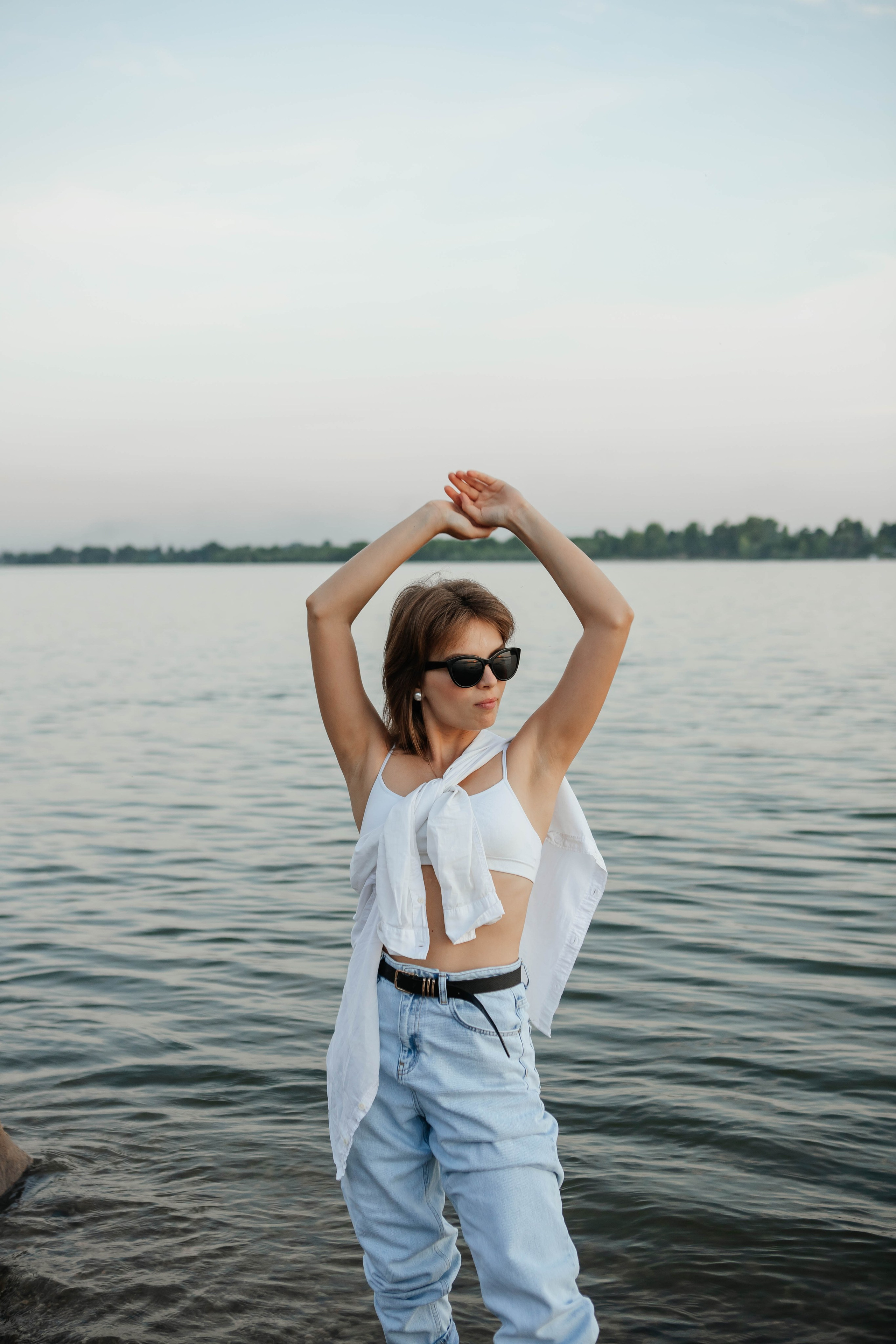 Анастасия у реки. Фотограф Санкт-Петербург Раднаева Юлия