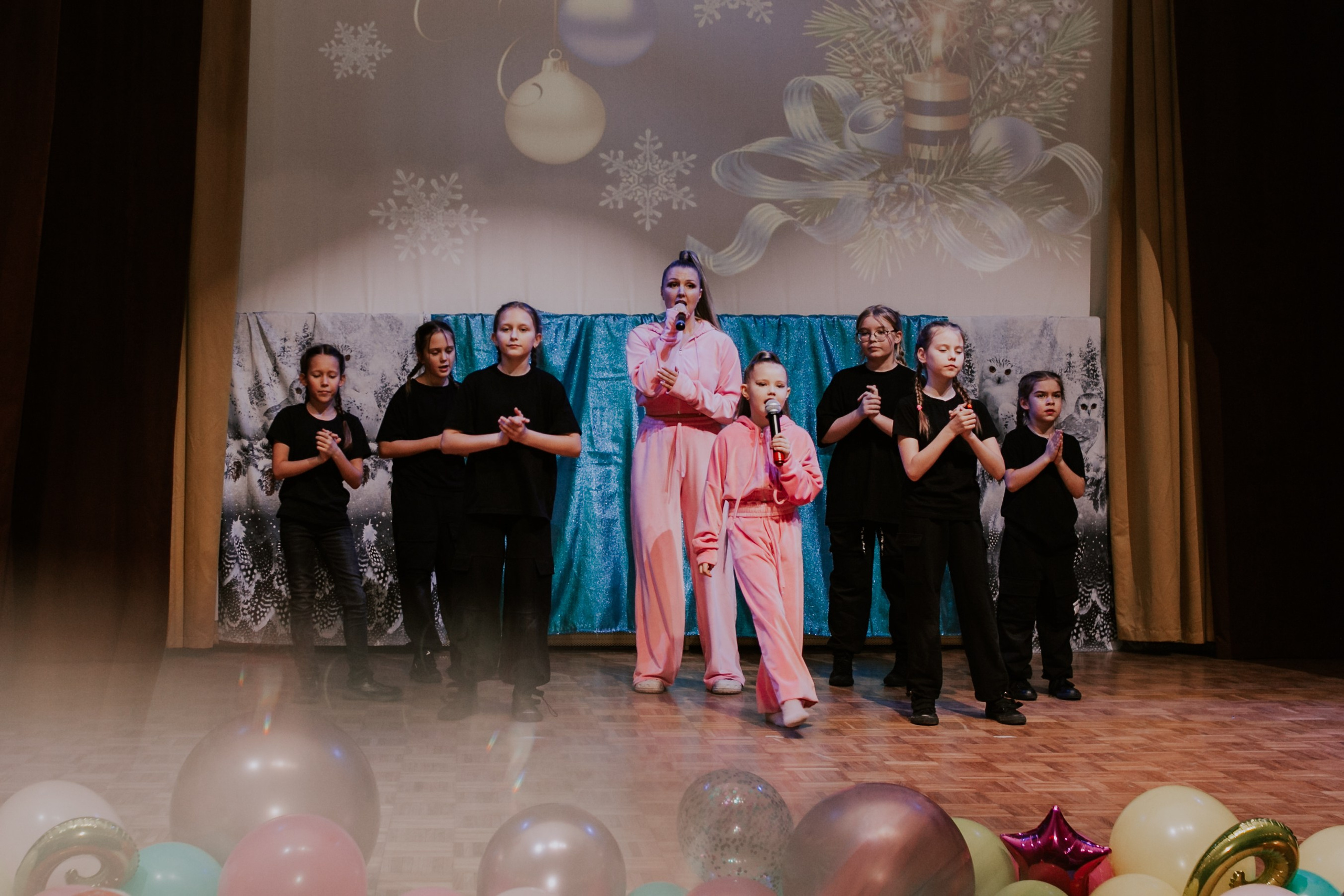 Новогодний концерт в КДЦ Южный. Семейный фотограф во Всеволожске и Санкт-Петербурге Юлия Капустина