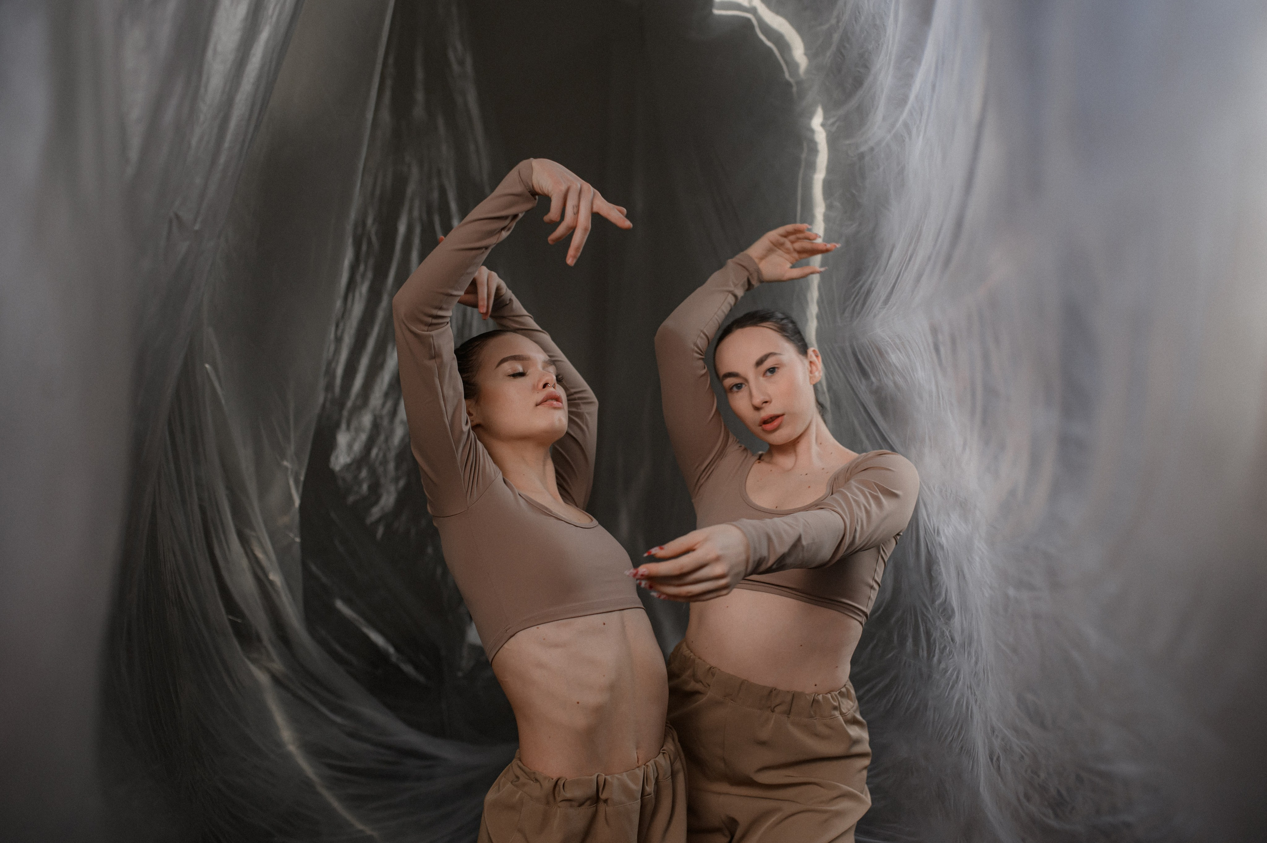 Алина и Вика. Www.ostermiller.ru