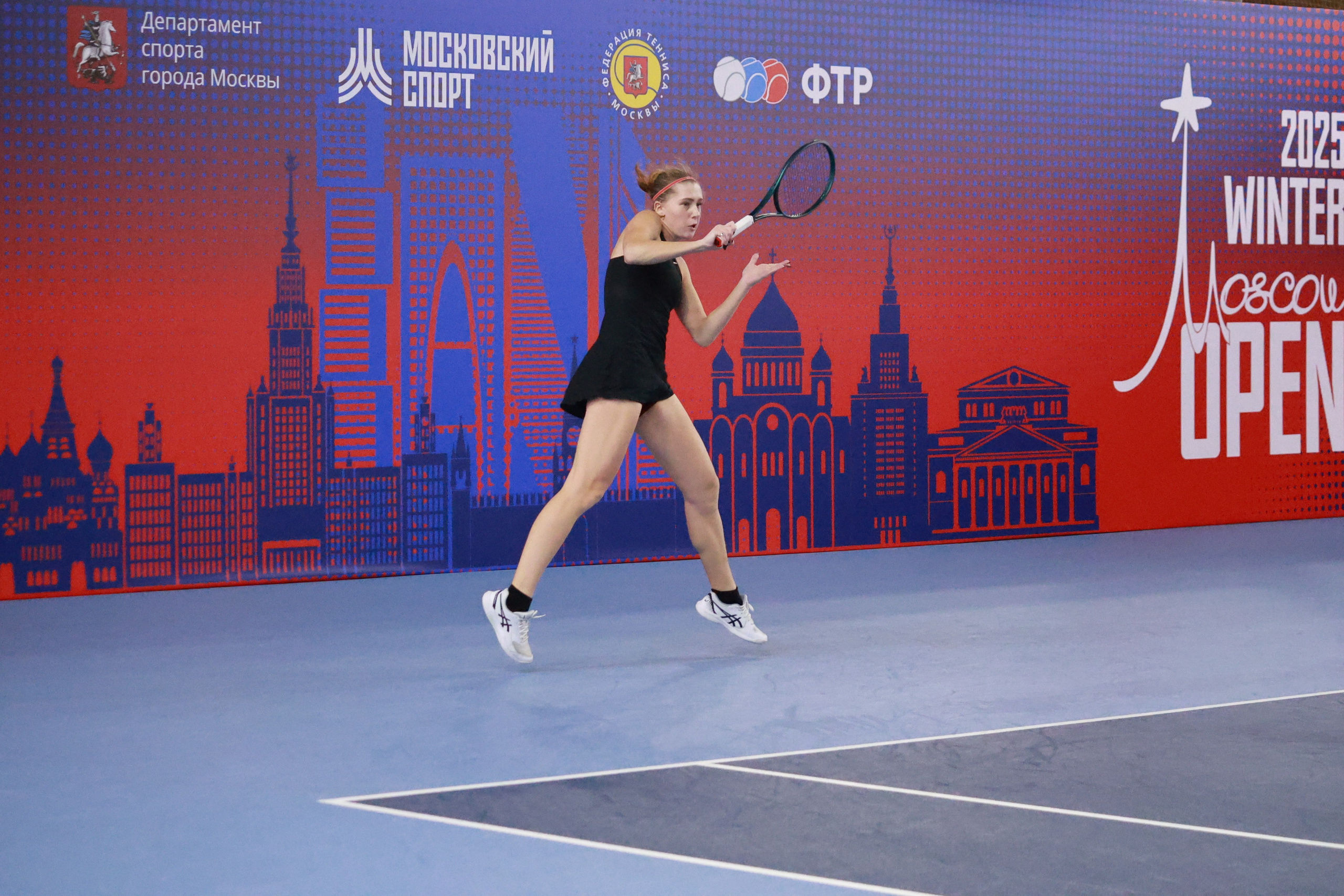 Открытый зимний кубок по теннису Winter Moscow Open 2025. Репортажный фотограф, спортивный фотограф в Москве и области