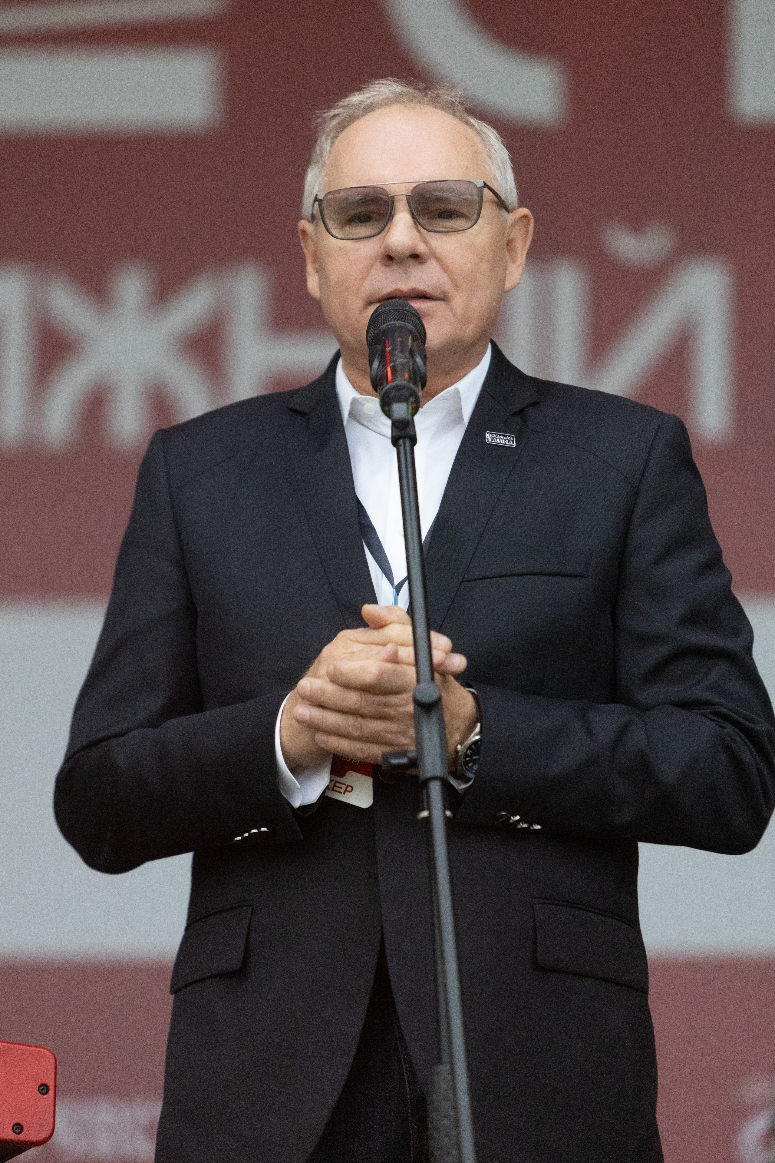 Игорь Прокопенко. Фотограф для маркетплейсов Михаил Бове