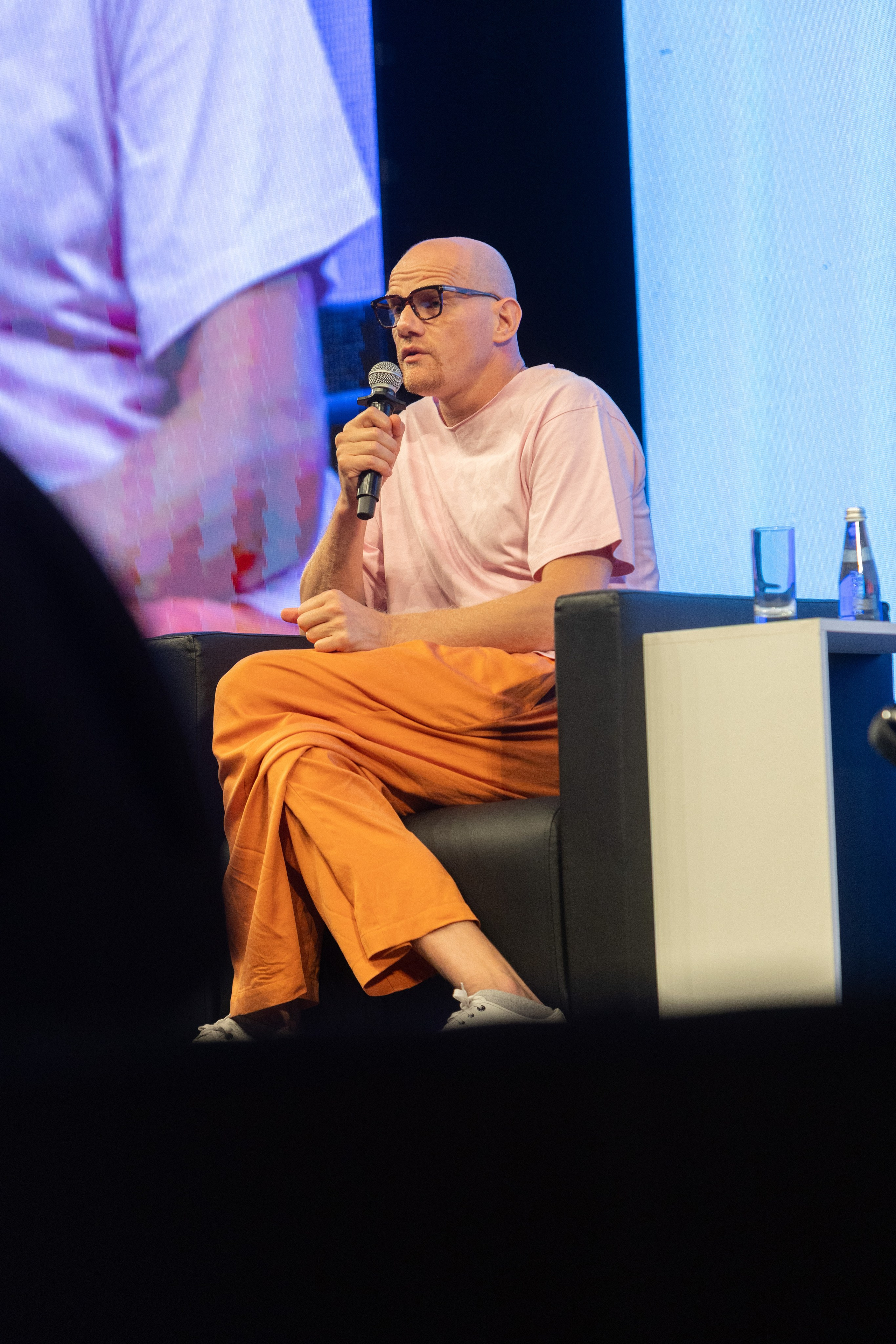 Юрий Колокольников. Фотограф для маркетплейсов Михаил Бове