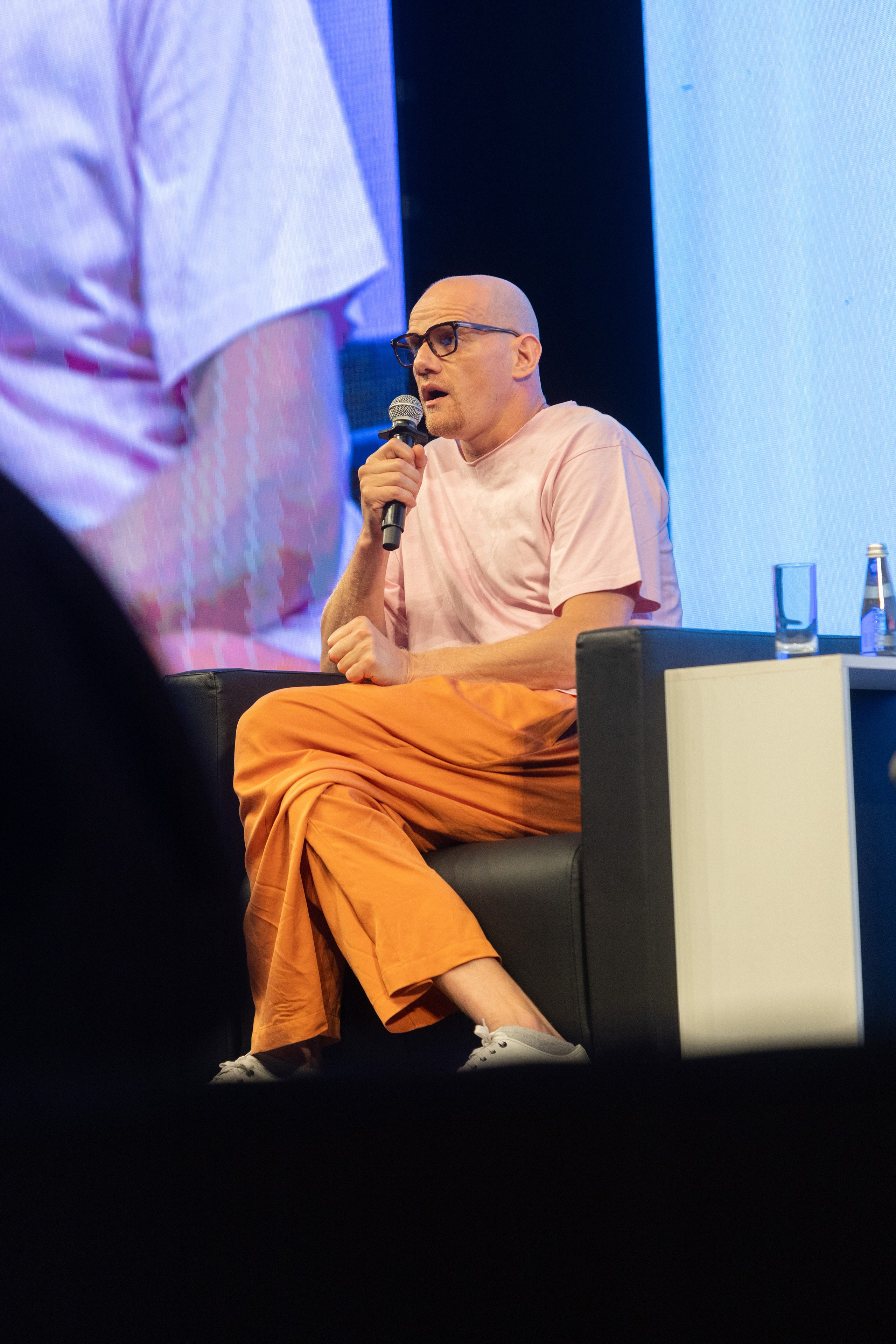 Юрий Колокольников. Фотограф для маркетплейсов Михаил Бове