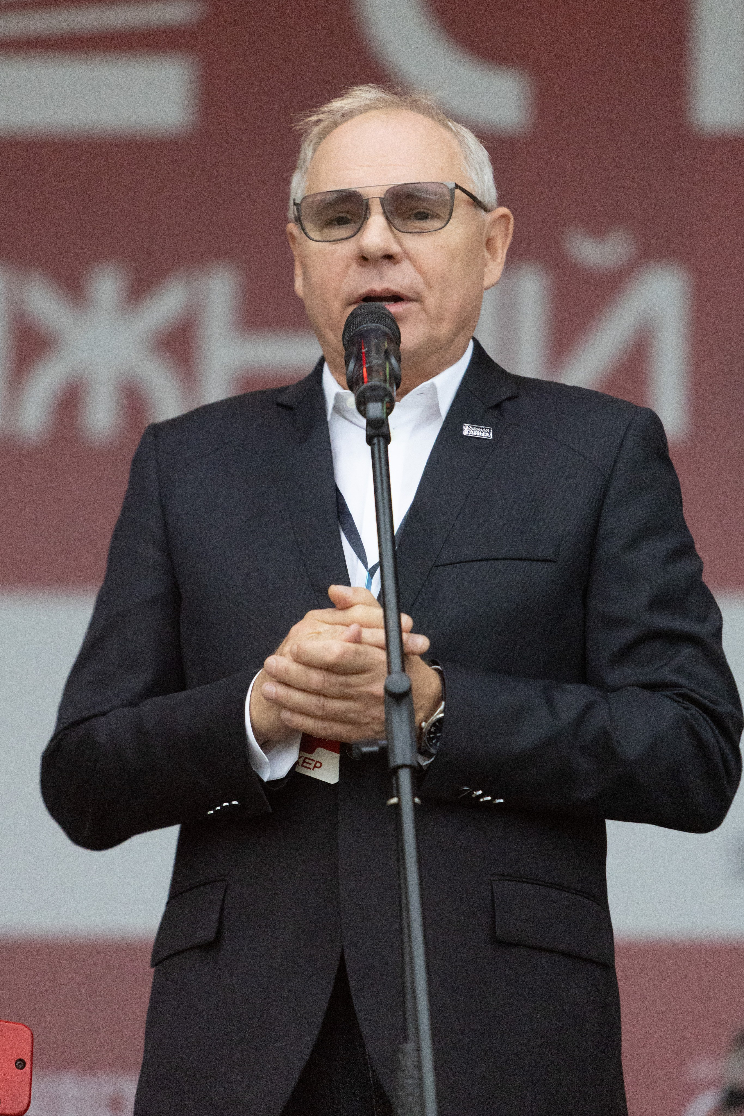 Игорь Прокопенко. Фотограф для маркетплейсов Михаил Бове