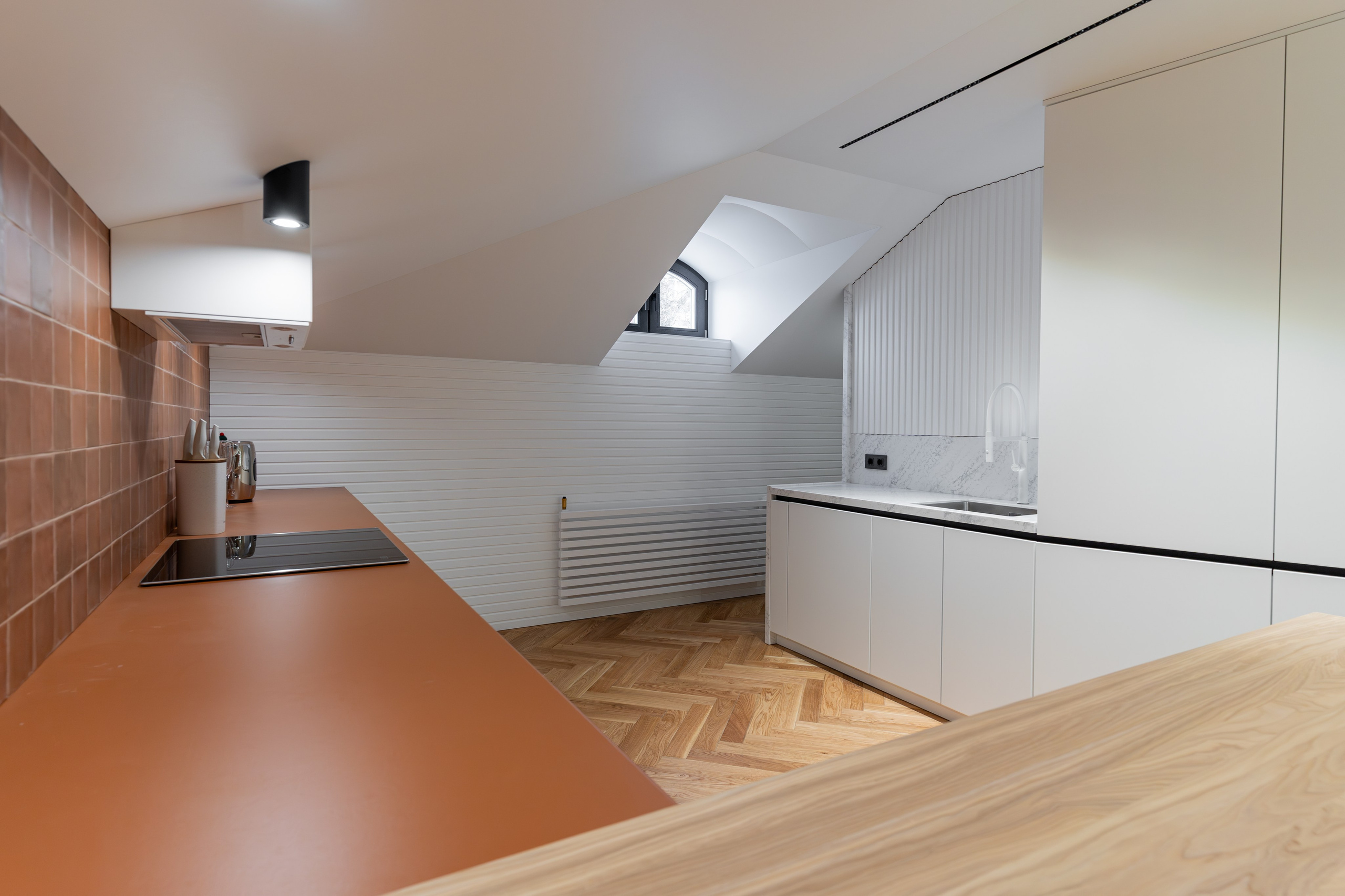 Квартира на мансардном этаже 63 м². Ремонты премиум-класса 1 S T . G R E A T . P R O