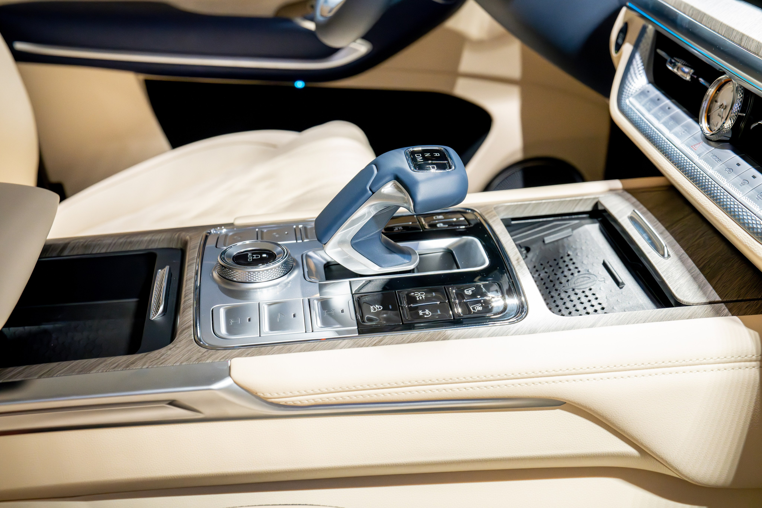 Авто. Видеограф Алексей Жарков