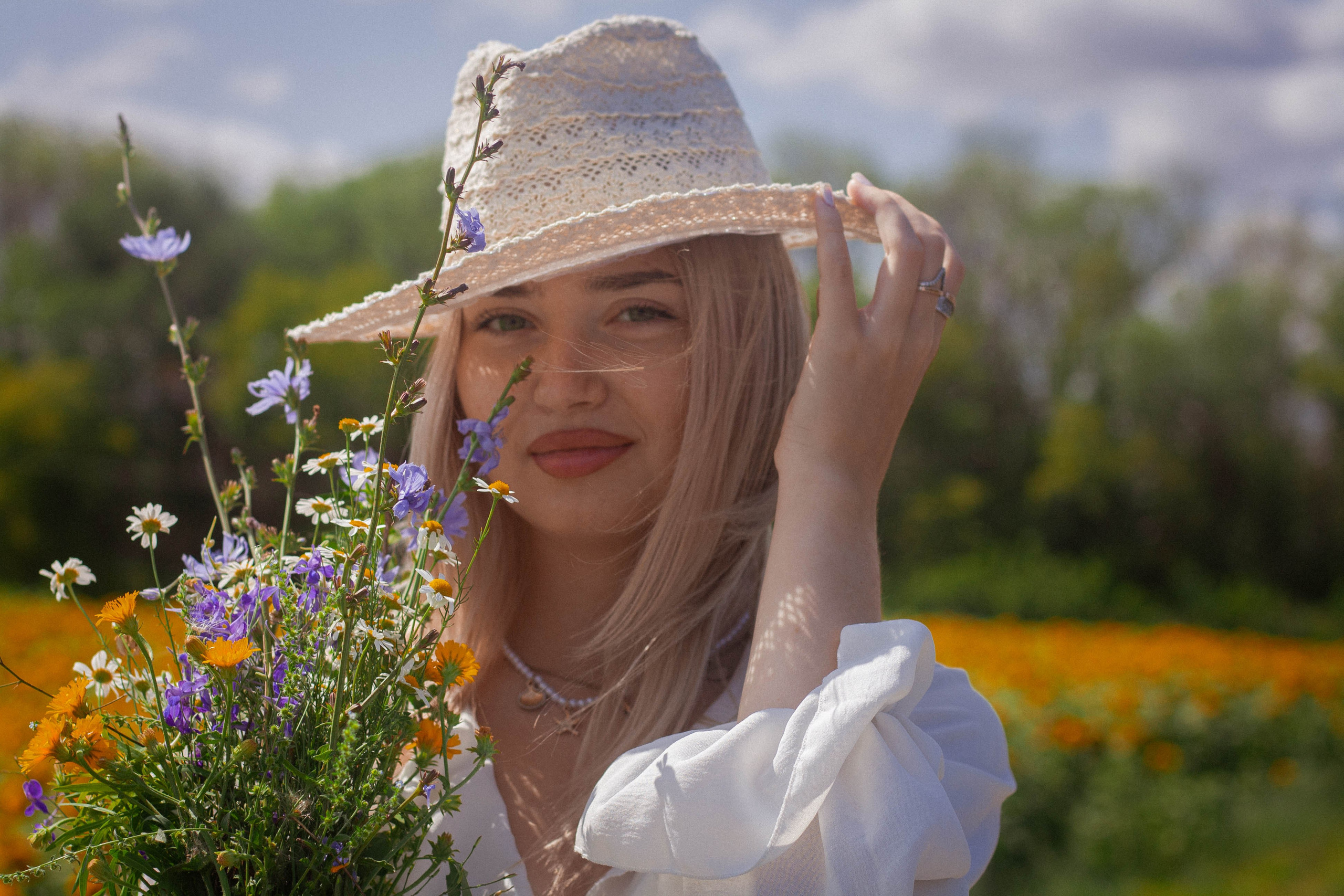 Настроение: уйти в поле с подсолнухами. Портретный фотограф в Саратове