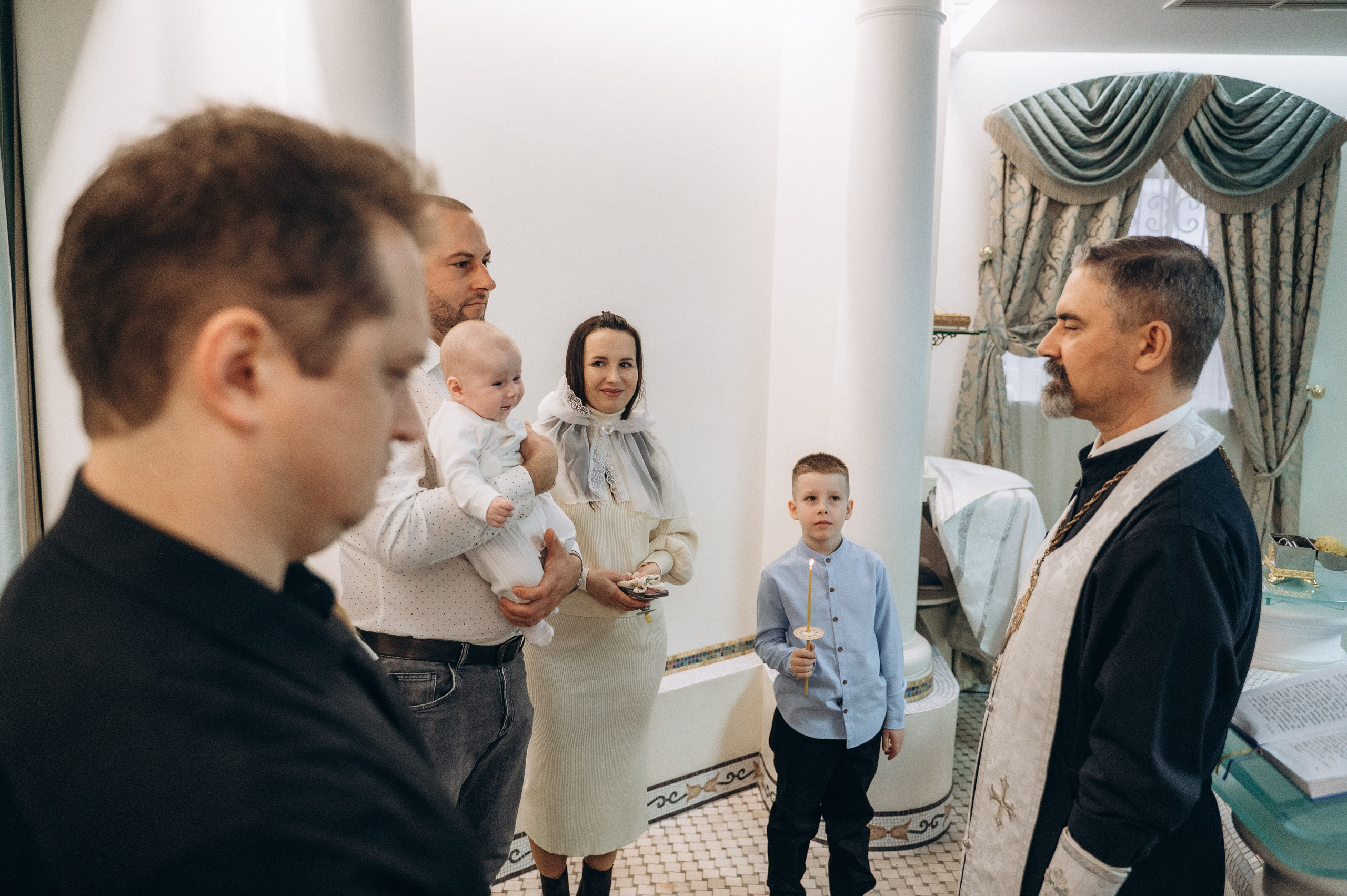 Крещение Тимура (Храм Святой Троицы). Семейный фотограф в Минске Дарья Дреко