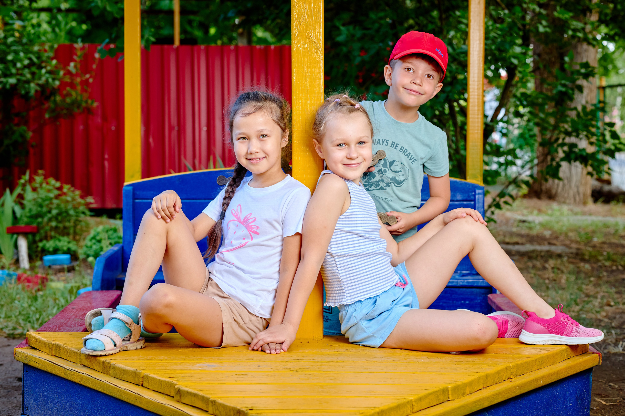 Пример летней съемки в детском саду № 92 Старшая группа Радуга. Фотограф Выпускные альбомы Таганрог Сергей Коробченко