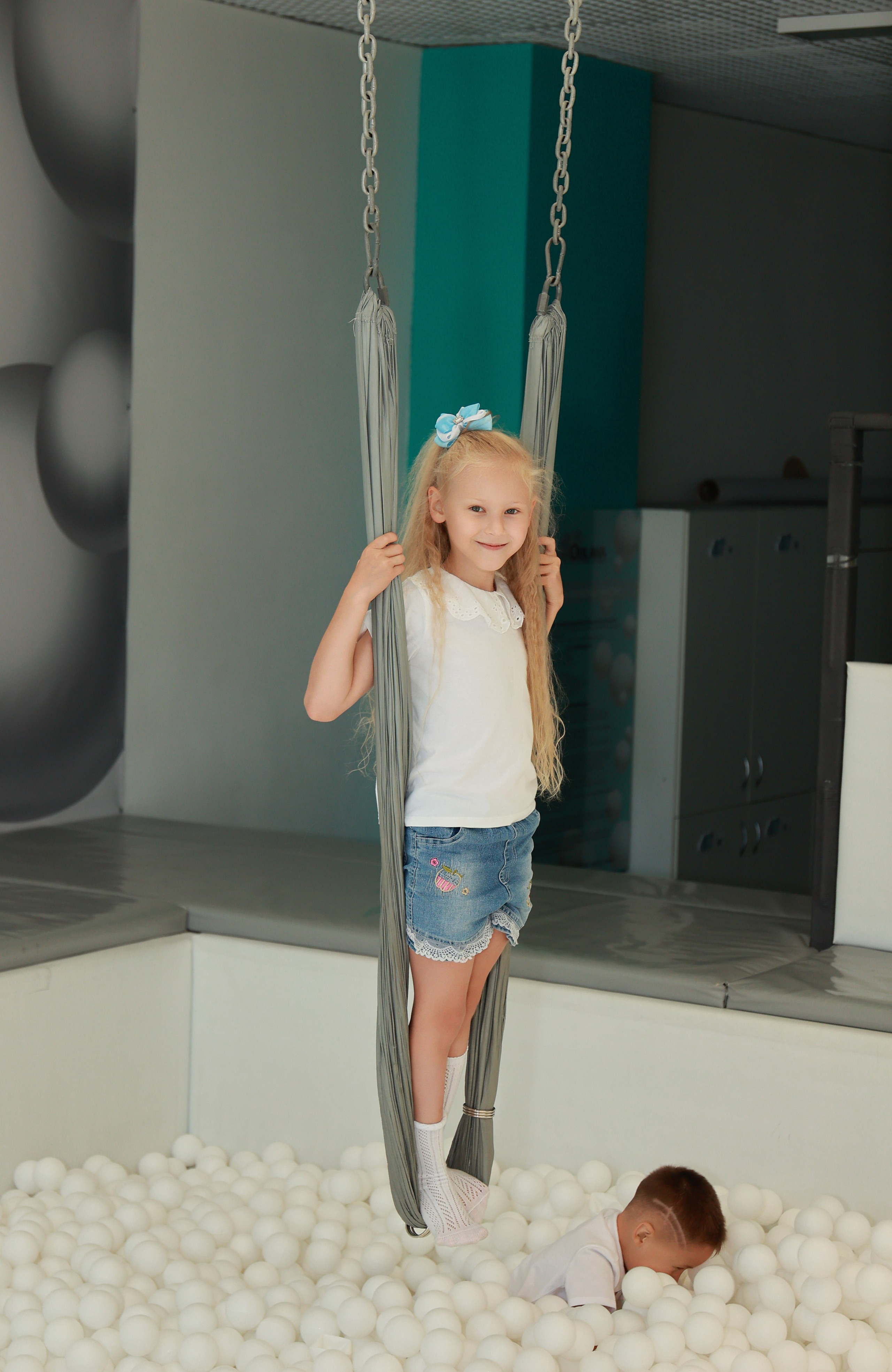 Сухой бассейн «Облака». Детский семейный фотограф Краснодар