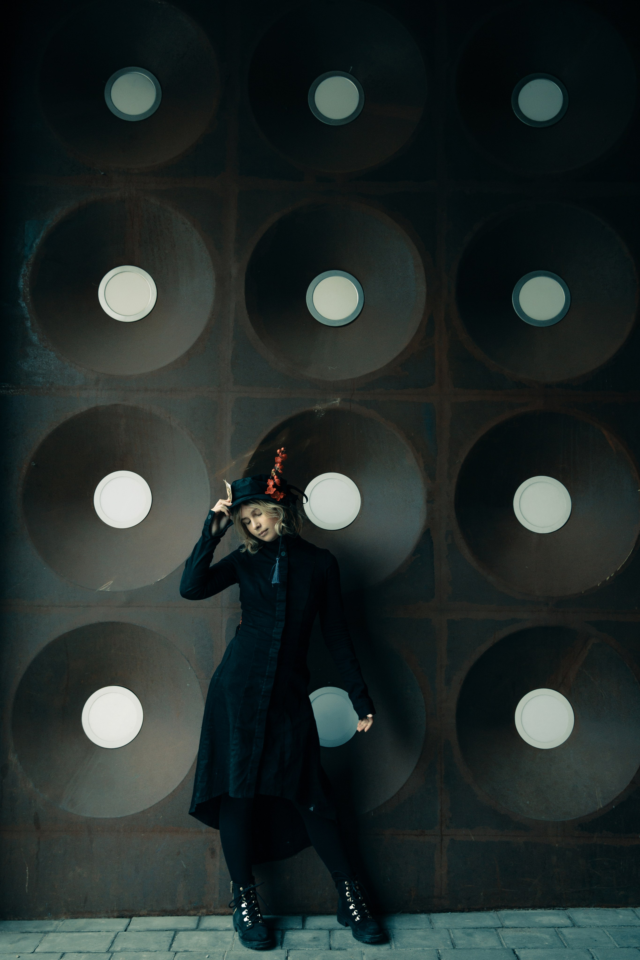 Фотосет в СевкабельПорт. Санкт-Петербург. Ева Демидова. Спортсмен по конкуру в Санкт-Петербуре