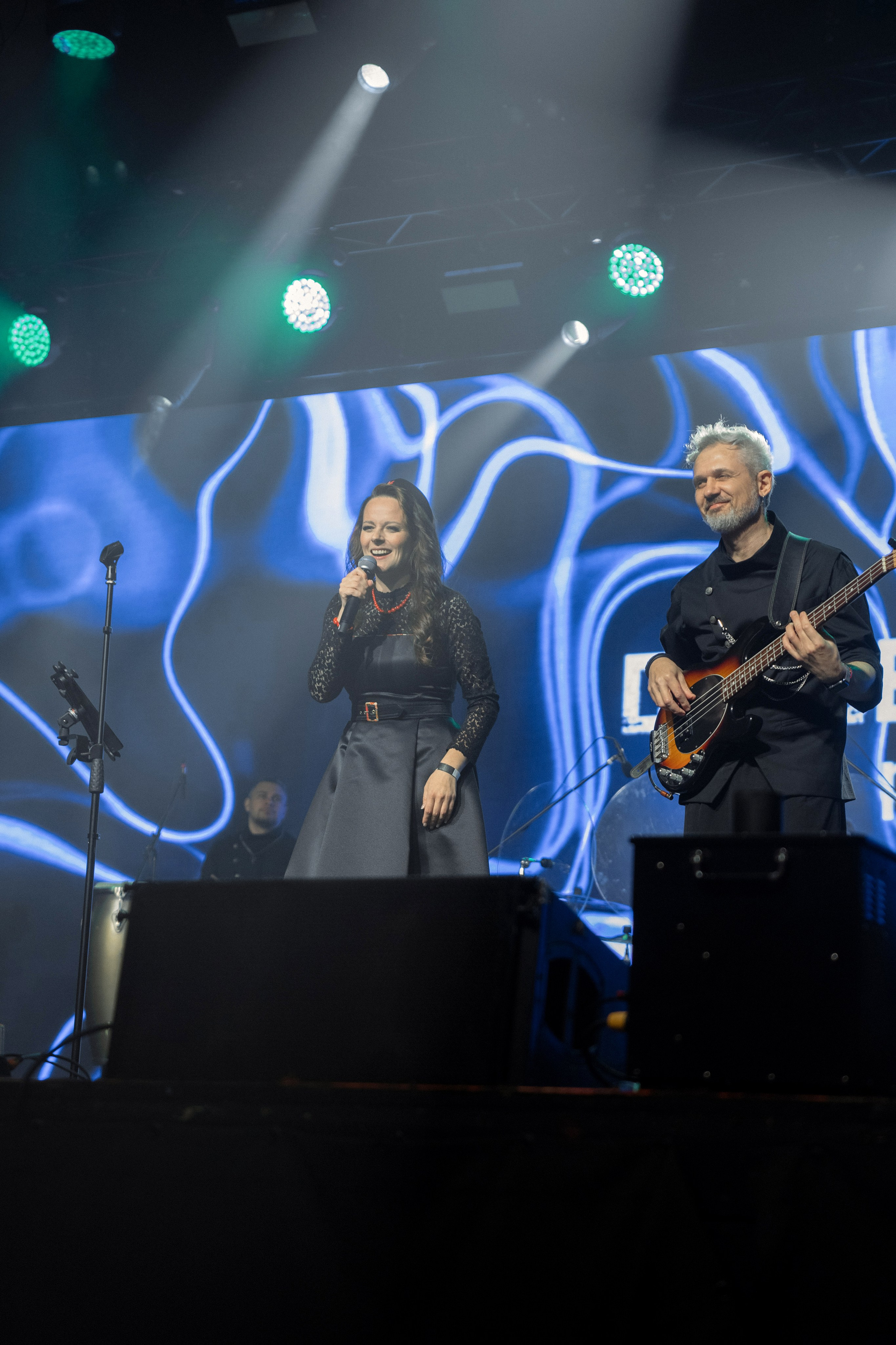 TOP PLACE 2025. СУРОВЦЕВА project. Эстрадно-народный кавер-бэнд