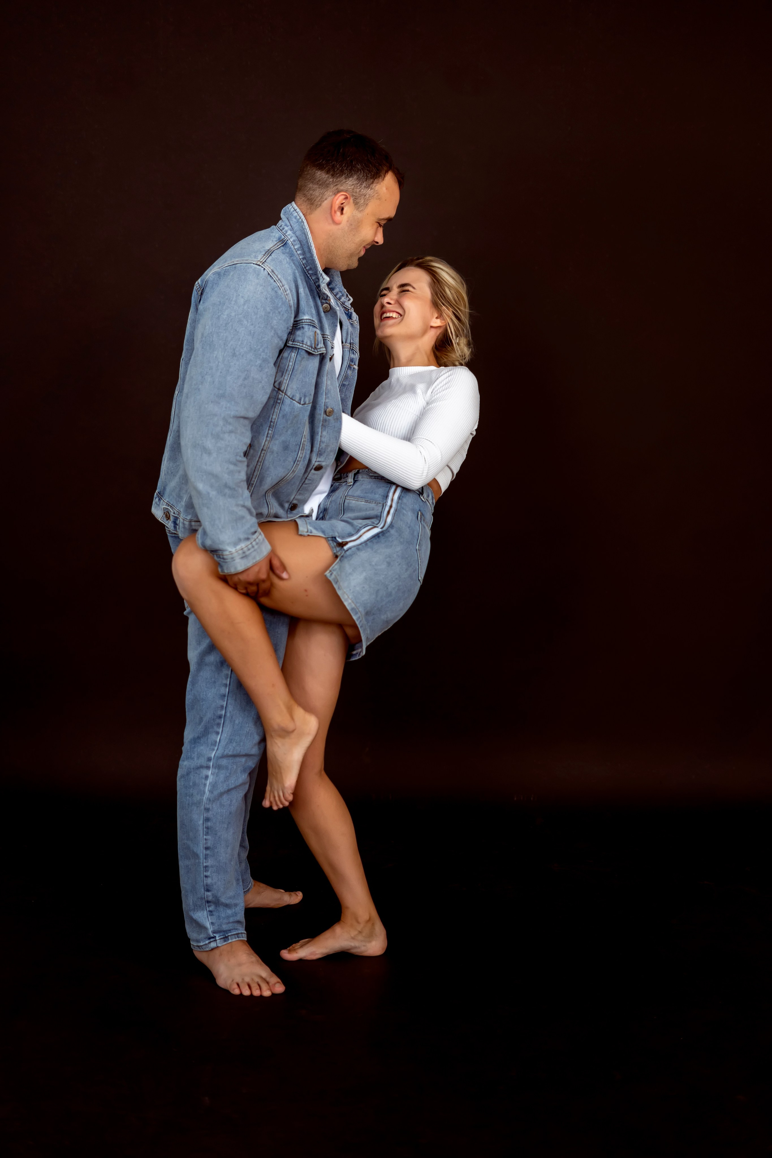 Семейная съёмка на циклораме. Семейный и детский фотограф в Хабаровске Анна Гриневич