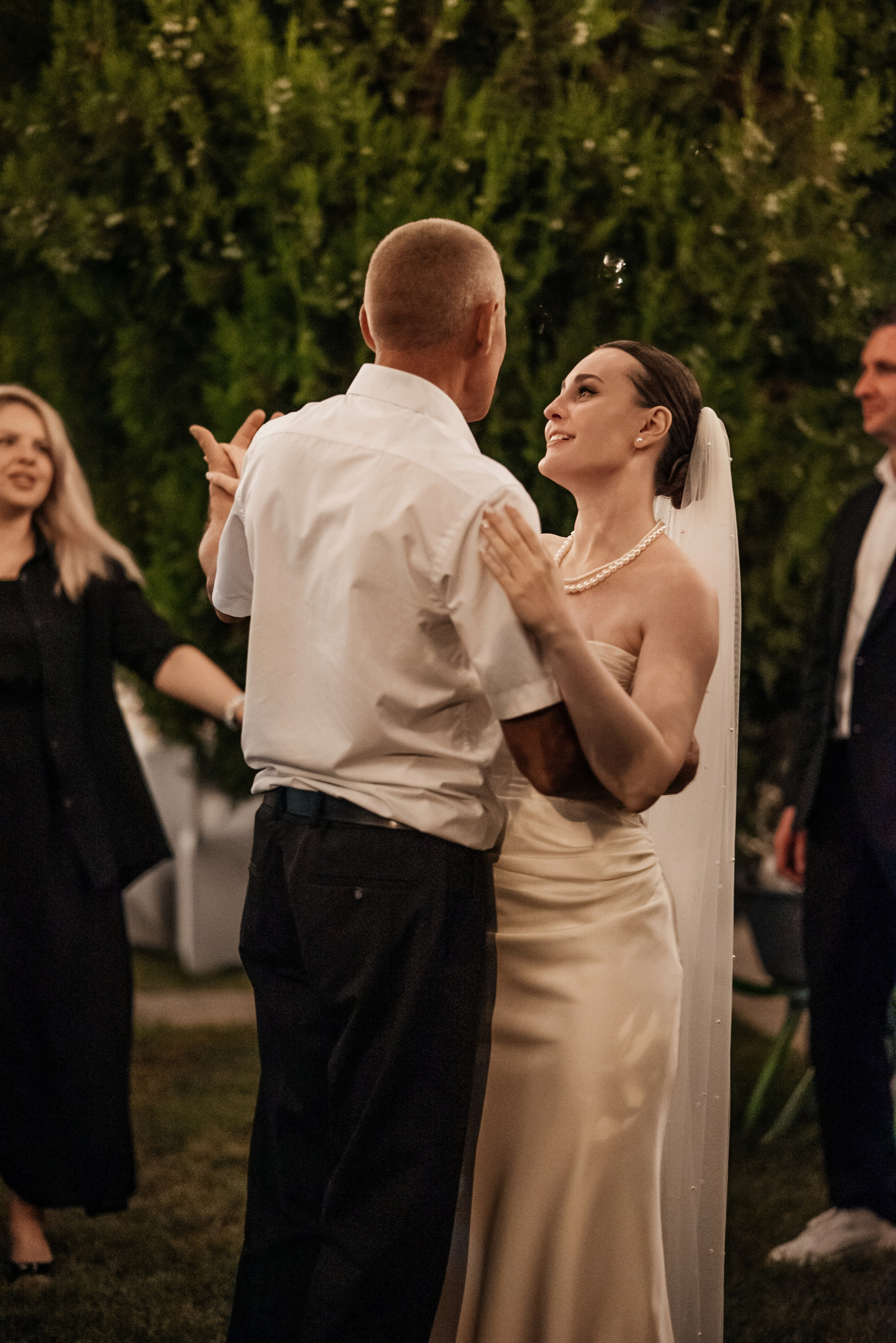 «Свадьба Даши и Артема». Школьный фотограф в Валуйках. Фотосессии для выпускников и изготовление выпускных альбомов в городе Валуйки и в Белгородской области