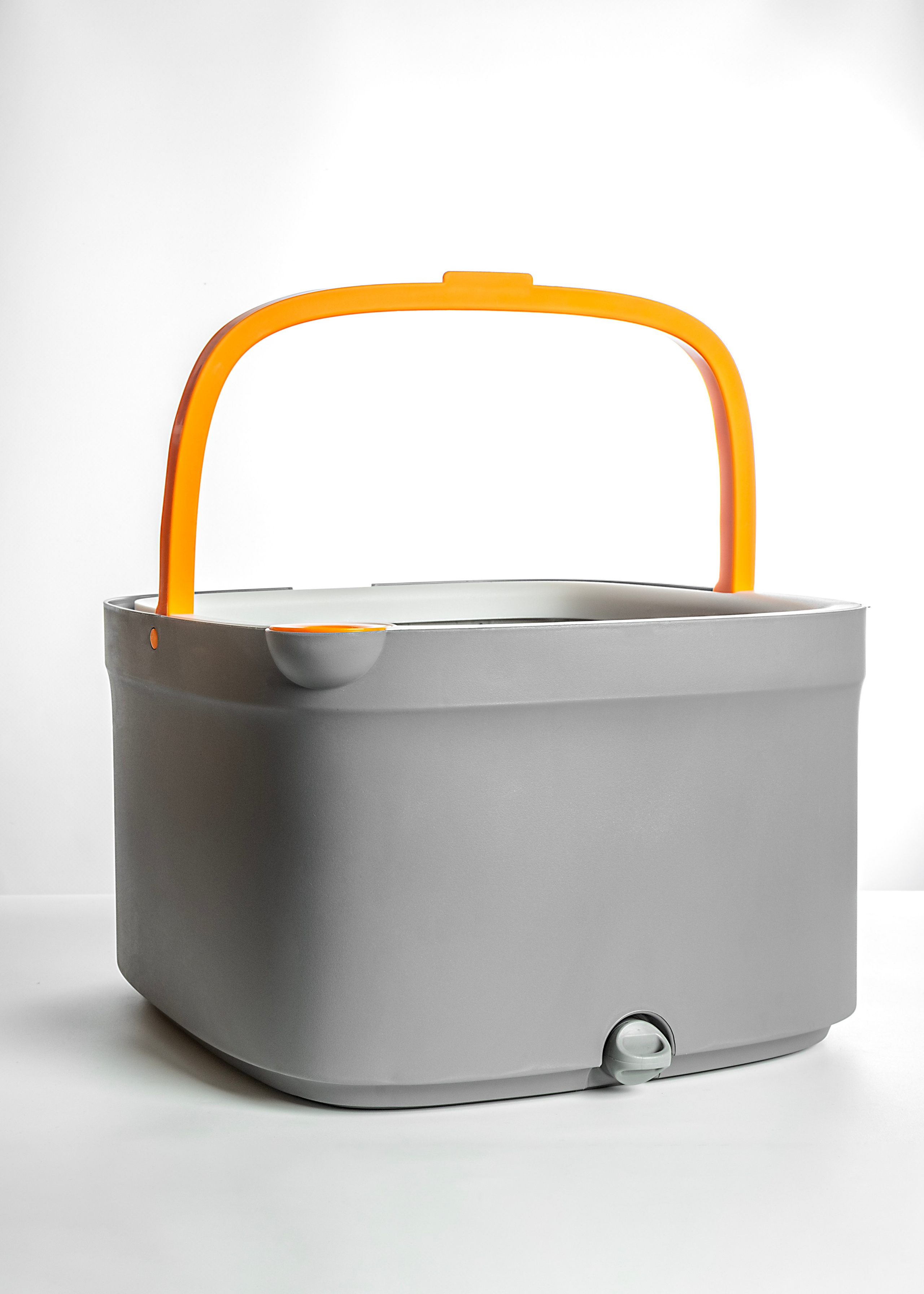 ШВАБРА. Я  фотограф. Работаю в городе Москва,