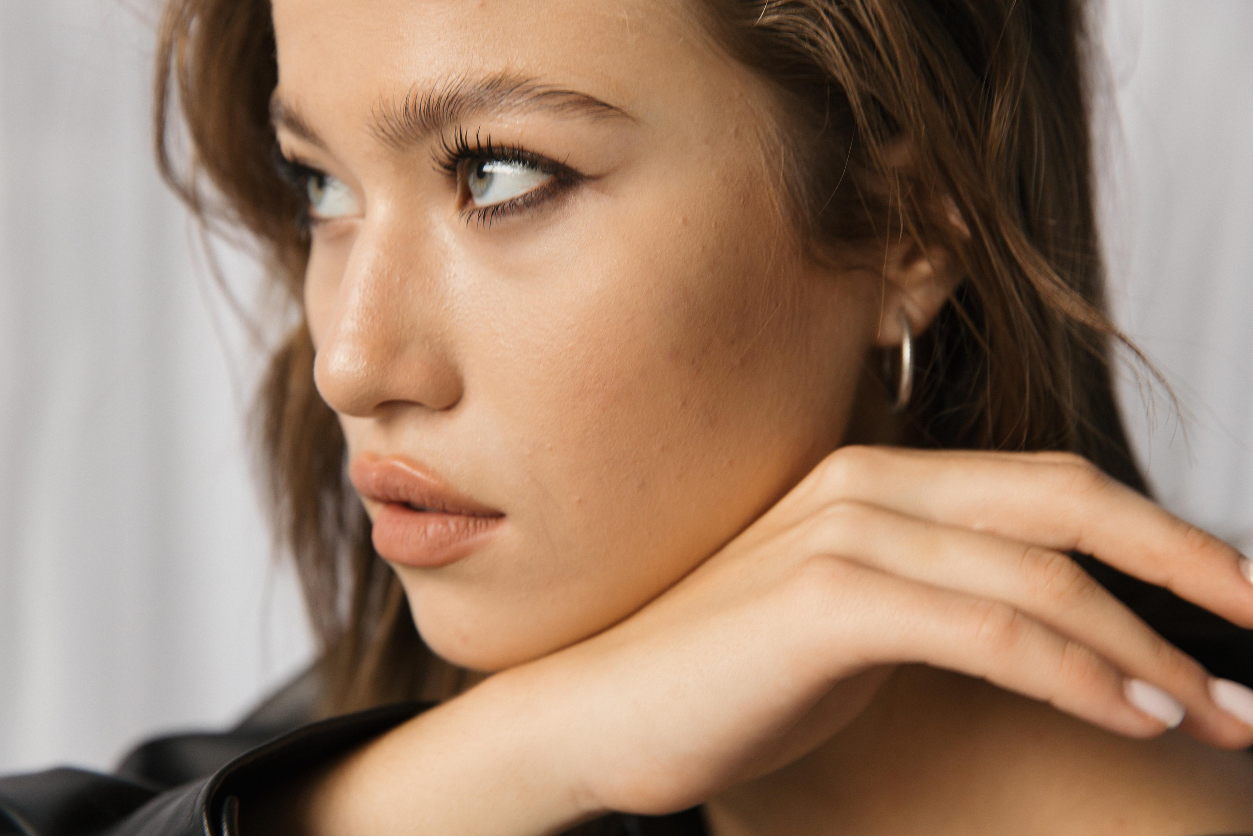 Ди. Главная