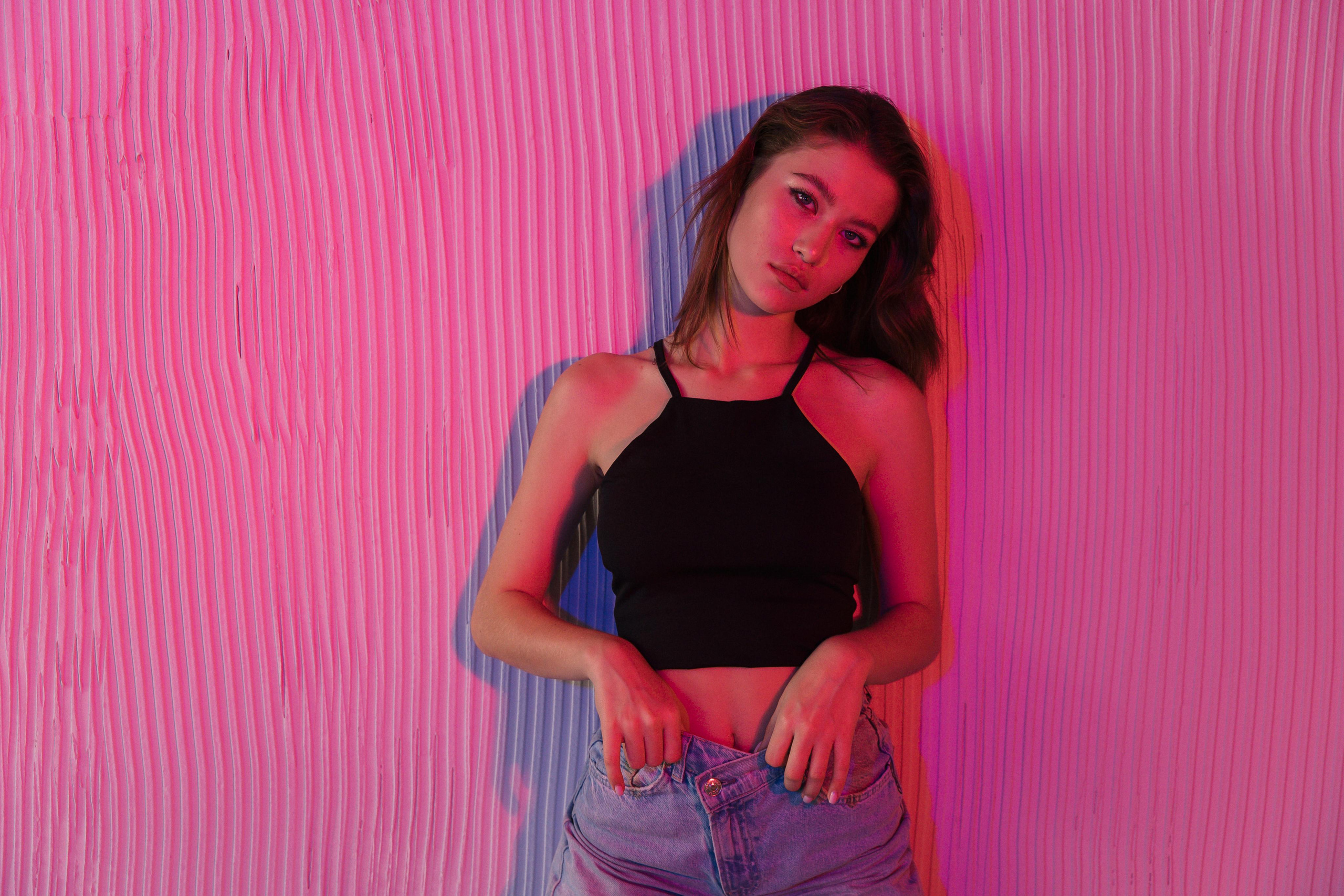 Ди. Главная