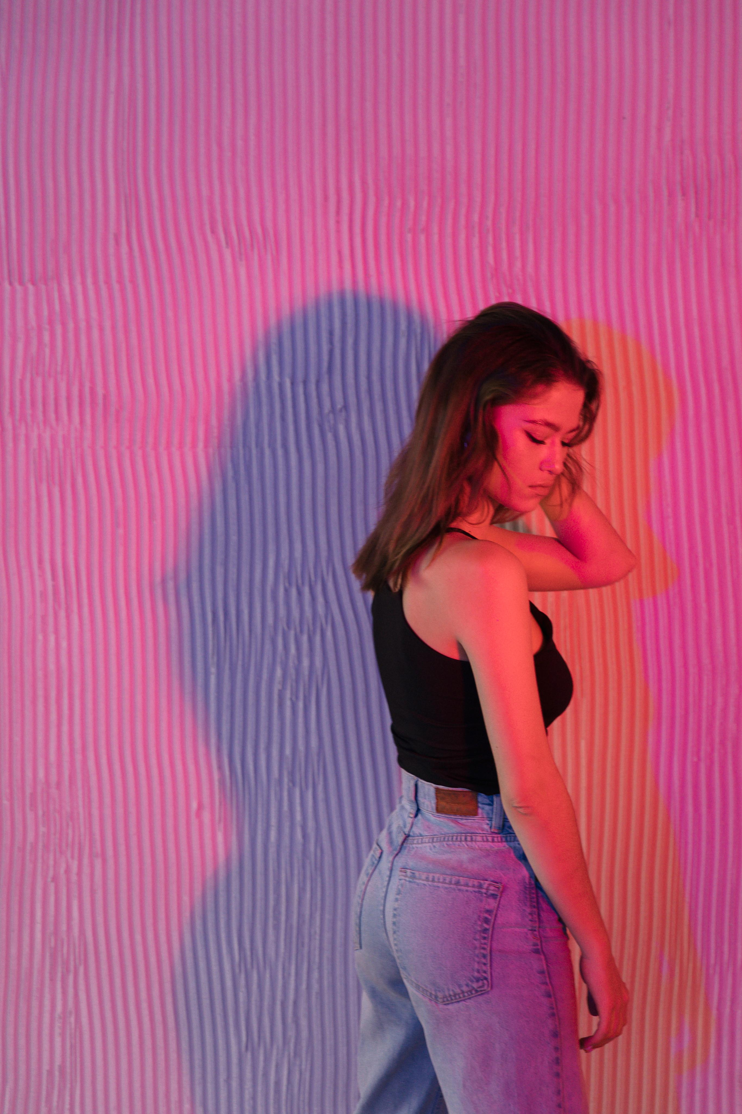 Ди. Главная