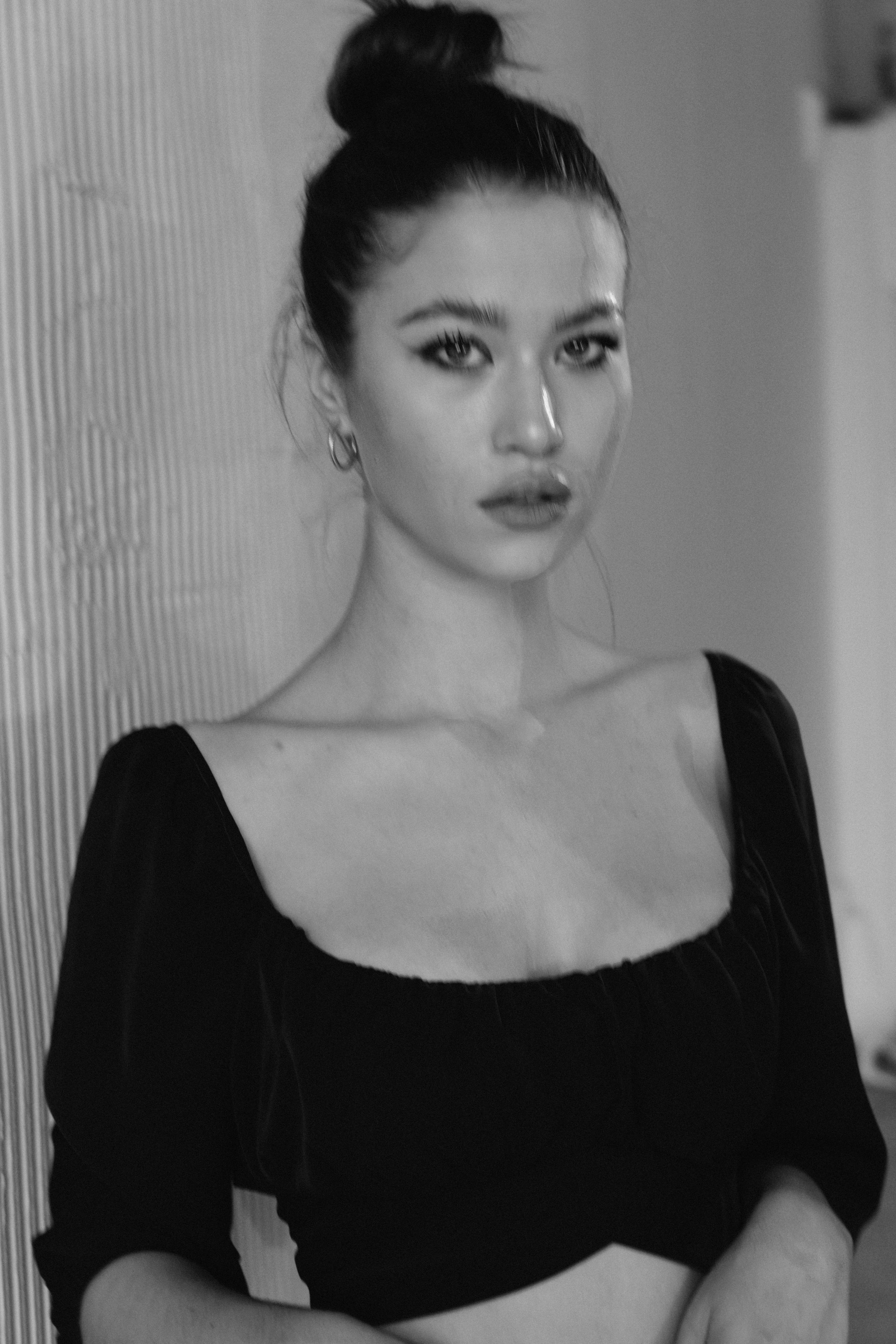 Ди. Главная