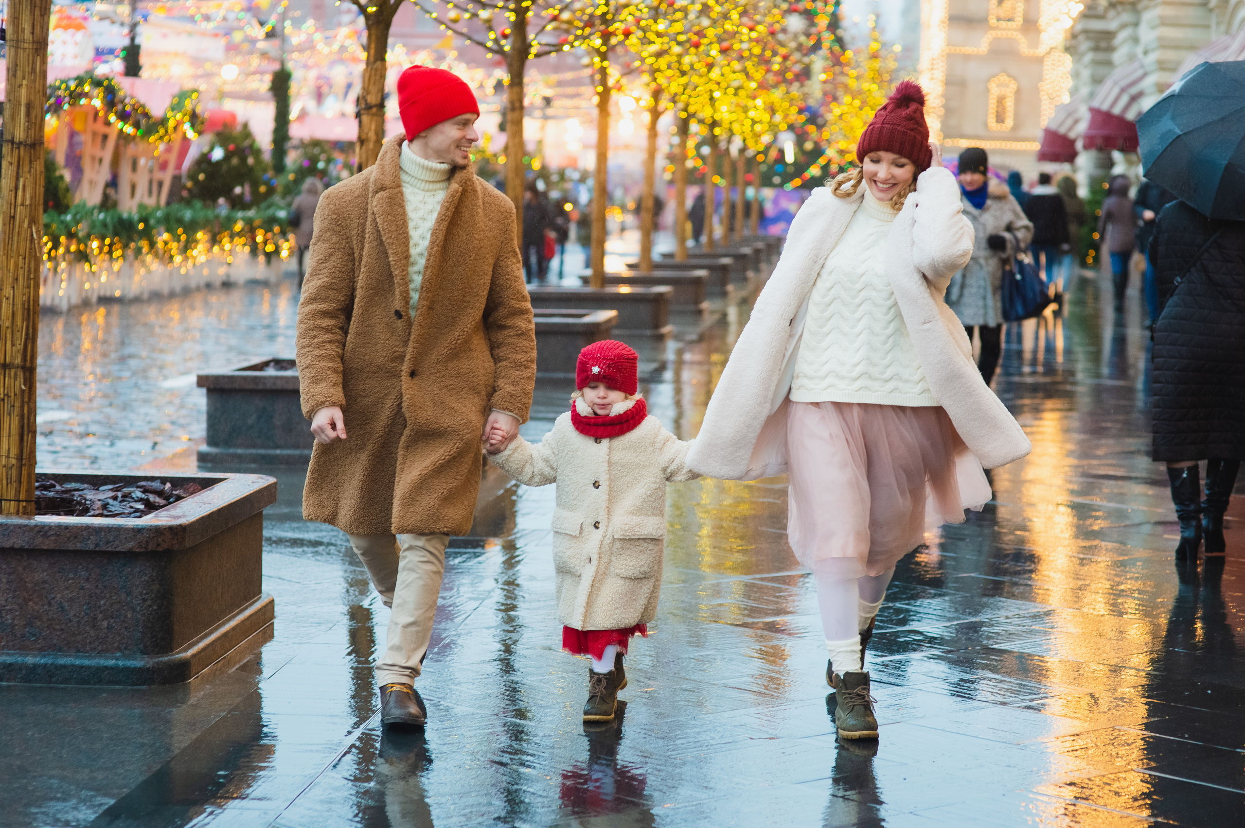 Новогодняя фотосессия на Красной площади для Екатерины и Игоря с детьми. Портретный фотограф в Москве, Московской области. Деловой портрет