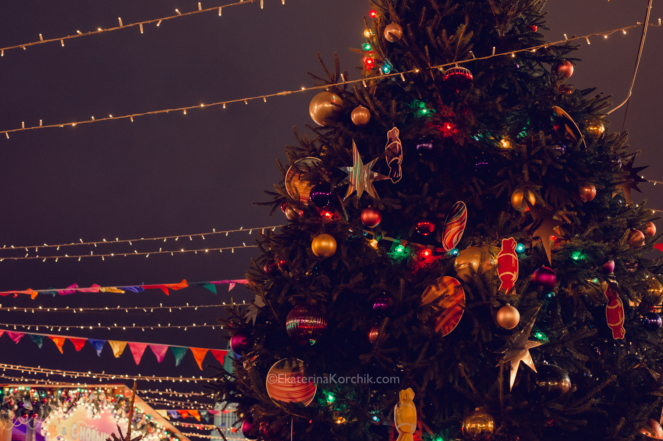 Ночная новогодняя Москва. Портретный фотограф в Москве, Московской области. Деловой портрет