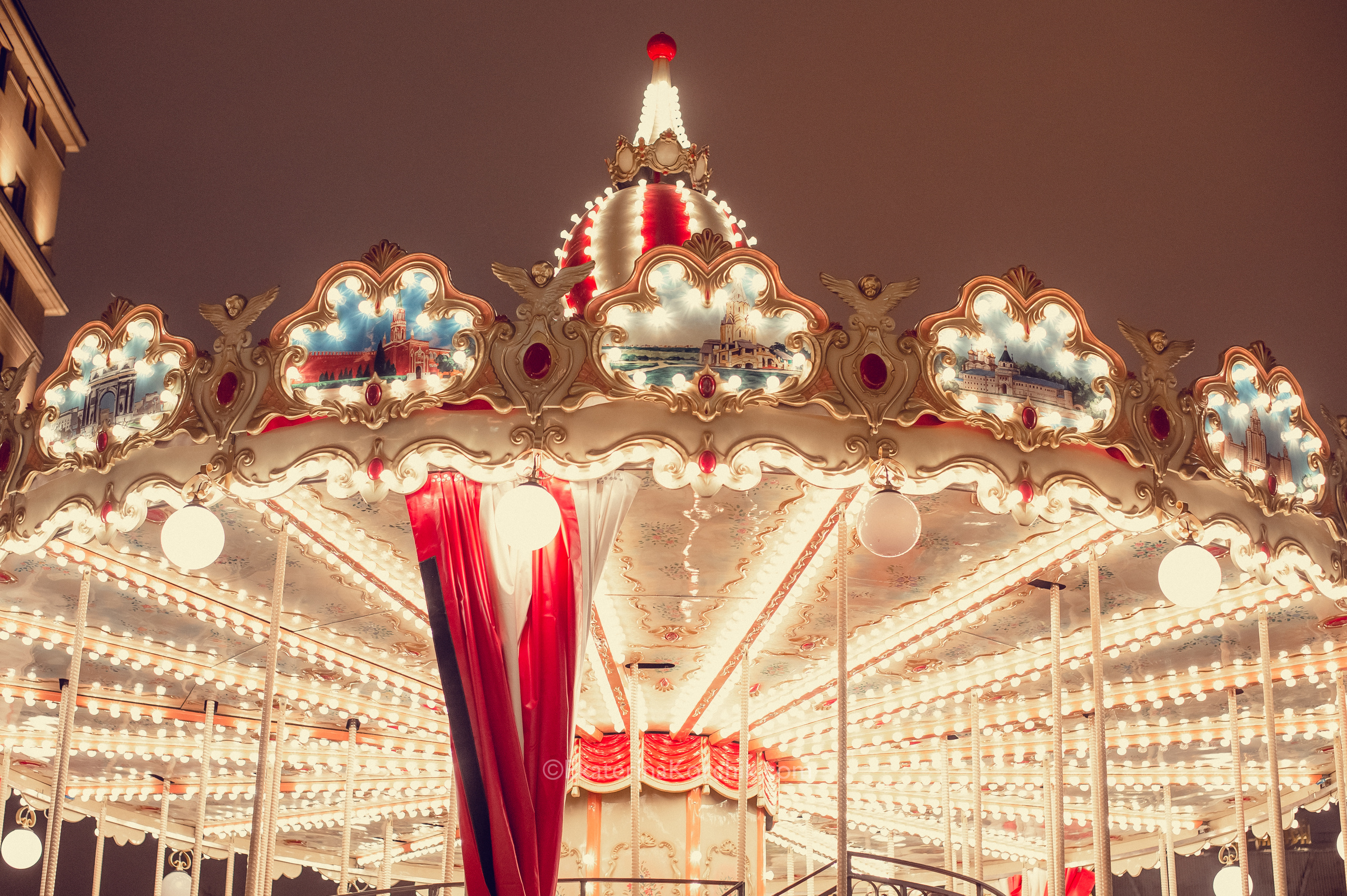 Ночная новогодняя Москва. Портретный фотограф в Москве, Московской области. Деловой портрет