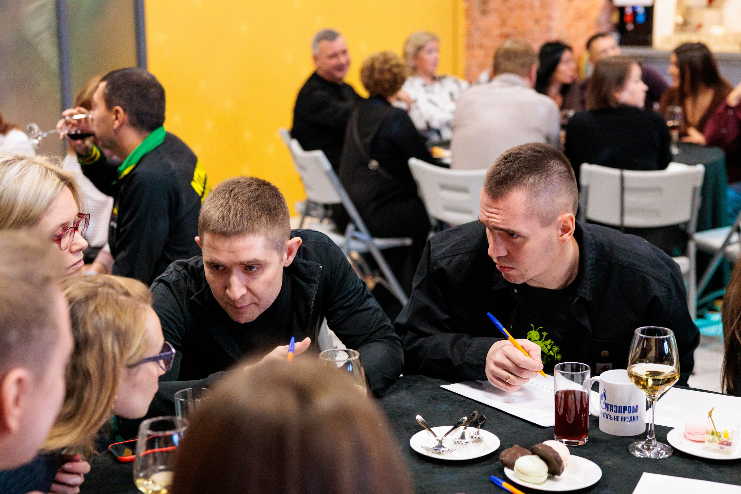 Корпоративный квиз. Репортажный фотограф Санкт-Петербург | Роман Карбышев