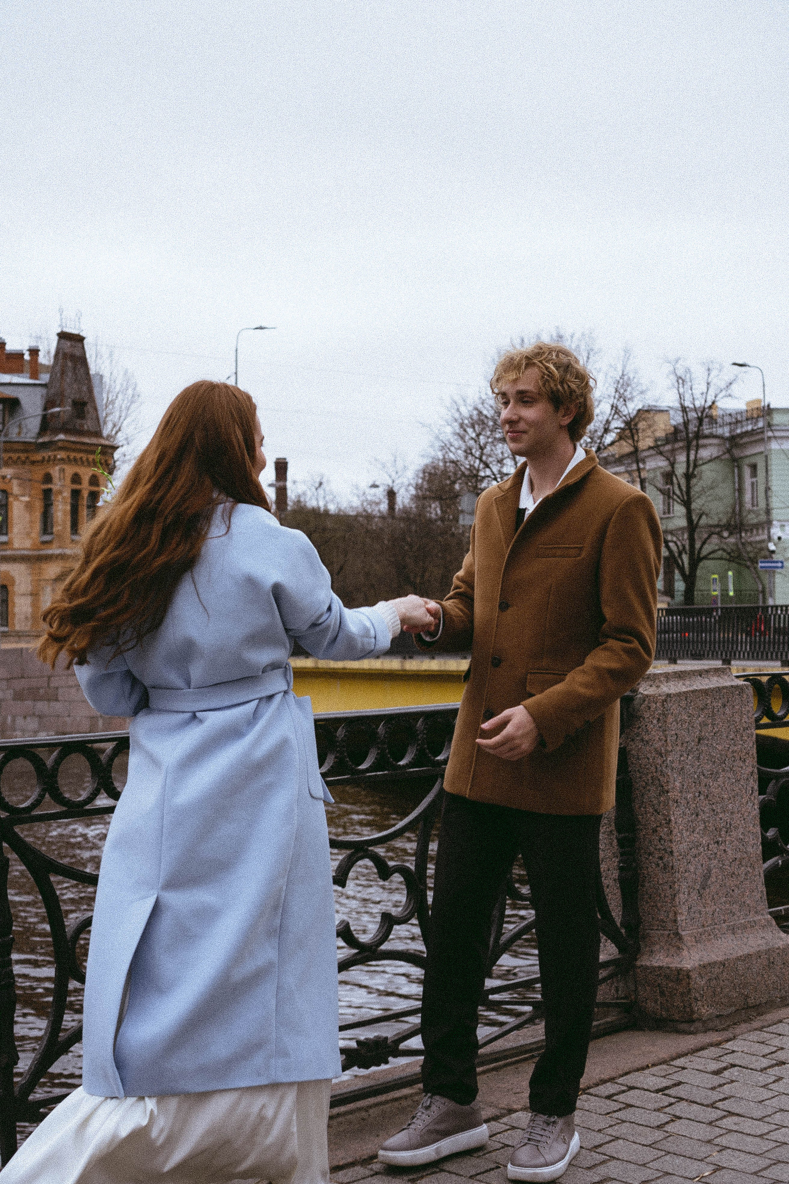 СВАДЕБНАЯ СЬЕМКА В ОТЕЛЕ. СБОРЫ ЖЕНИХА И НЕВЕСТЫ И ТАКЖЕ ТОР И ПОДГОТОВКА К ПРОГУЛКЕ И ПРОГУЛКА ПО ПЕТРОГРАДКЕ. Профессиональный фотограф, Санкт-Петербург — Виктория Богомолова