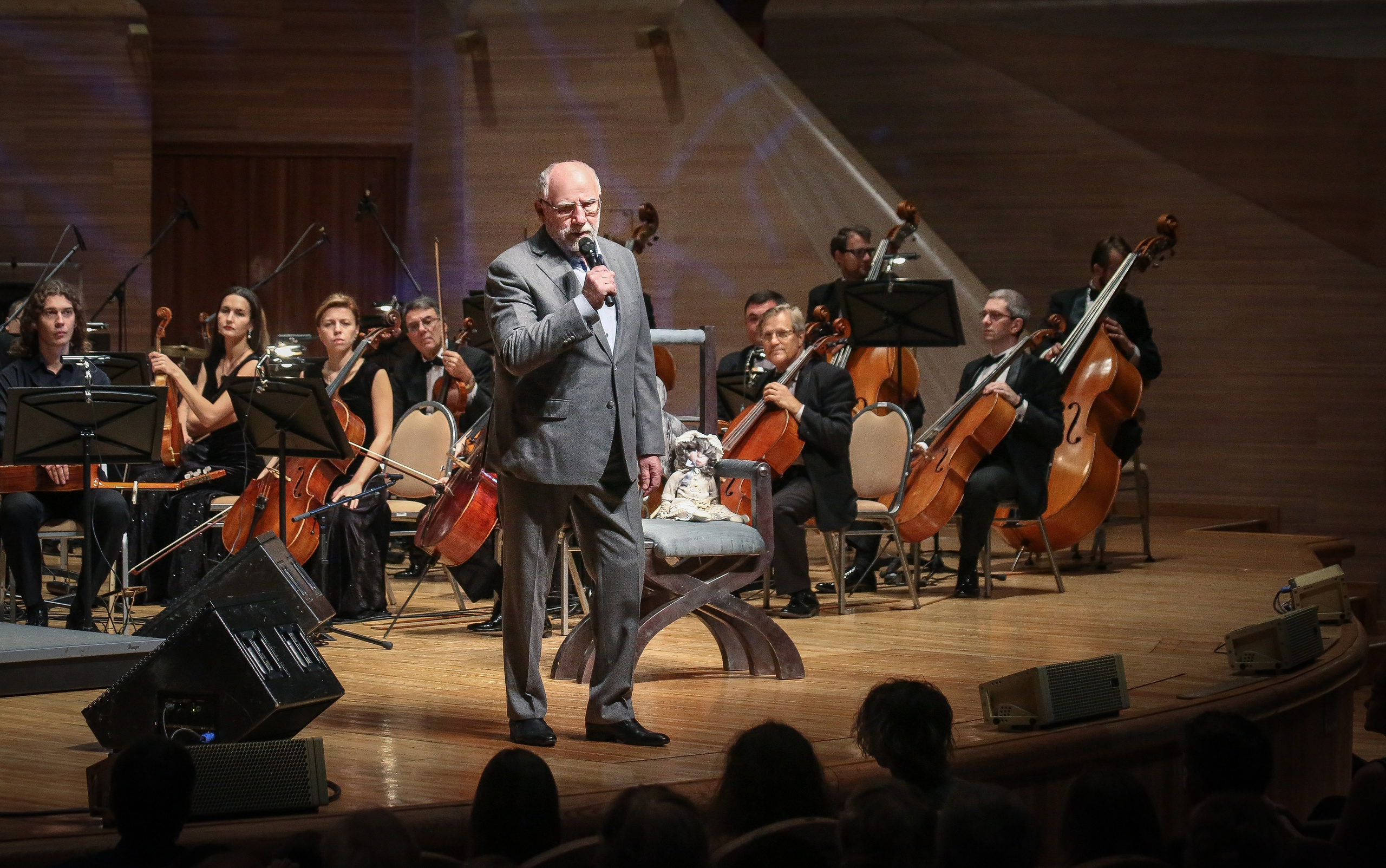 «Я искала тебя»: посвящение Цветаевой. Дарья Письменюк / Darya Leitstern — фотограф, музыкант, журналист, путешественник