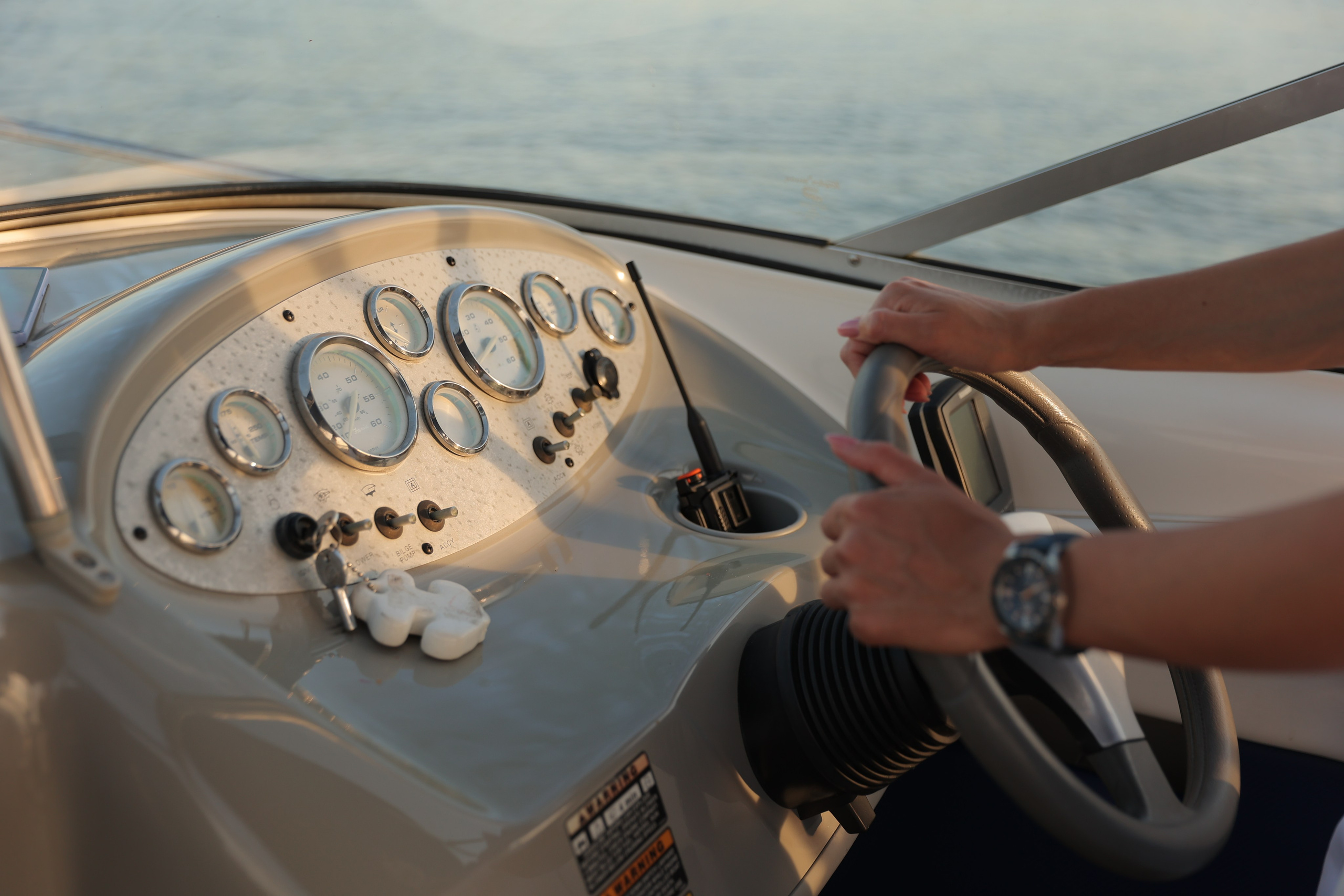 Прогулка на катере август 2024. Фотограф Алина Ионычева в Новосибирске