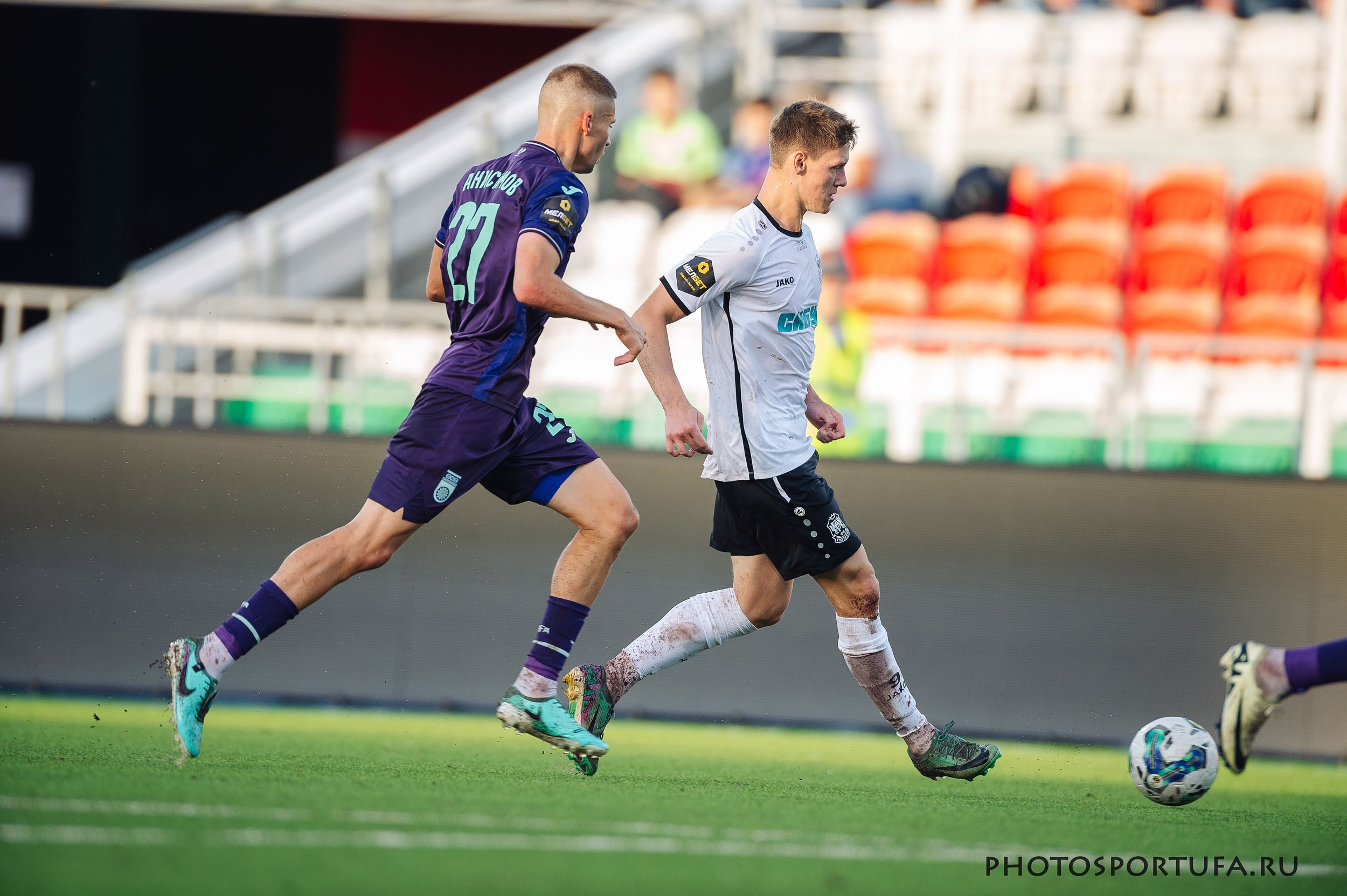 Россия — МЕЛБЕТ — Первая Лига. 4 -й тур «ФК УФА» — ФК «Тюмень». Спортивный фотограф в Уфе Евгений Буров